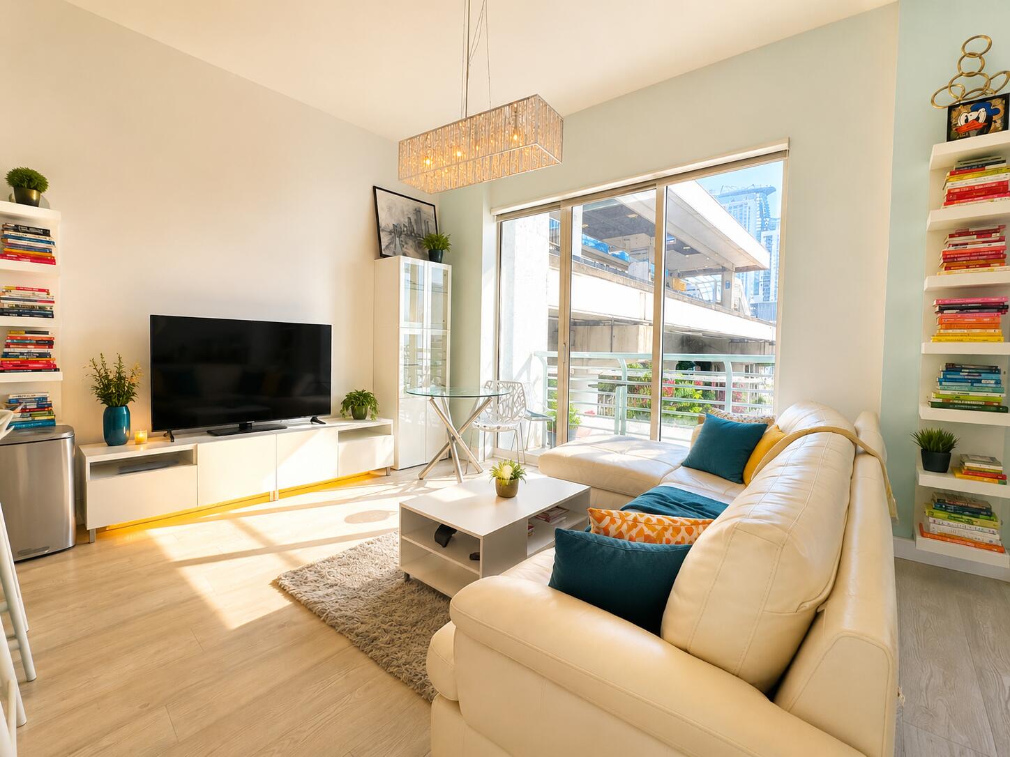 133 NE 2ND #208, Miami FL 33132