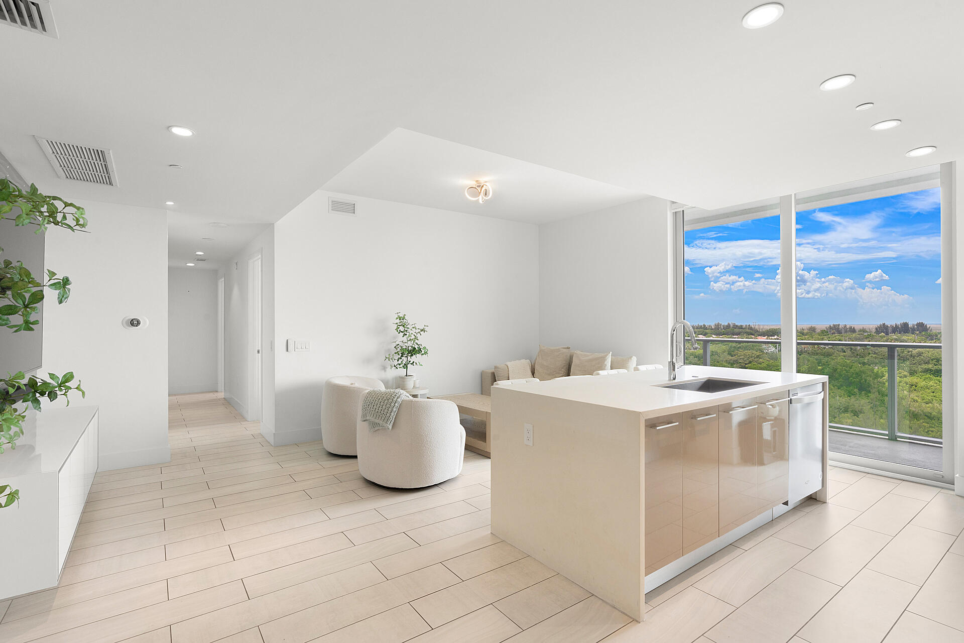 2000 Metropica #801, Sunrise FL 33323