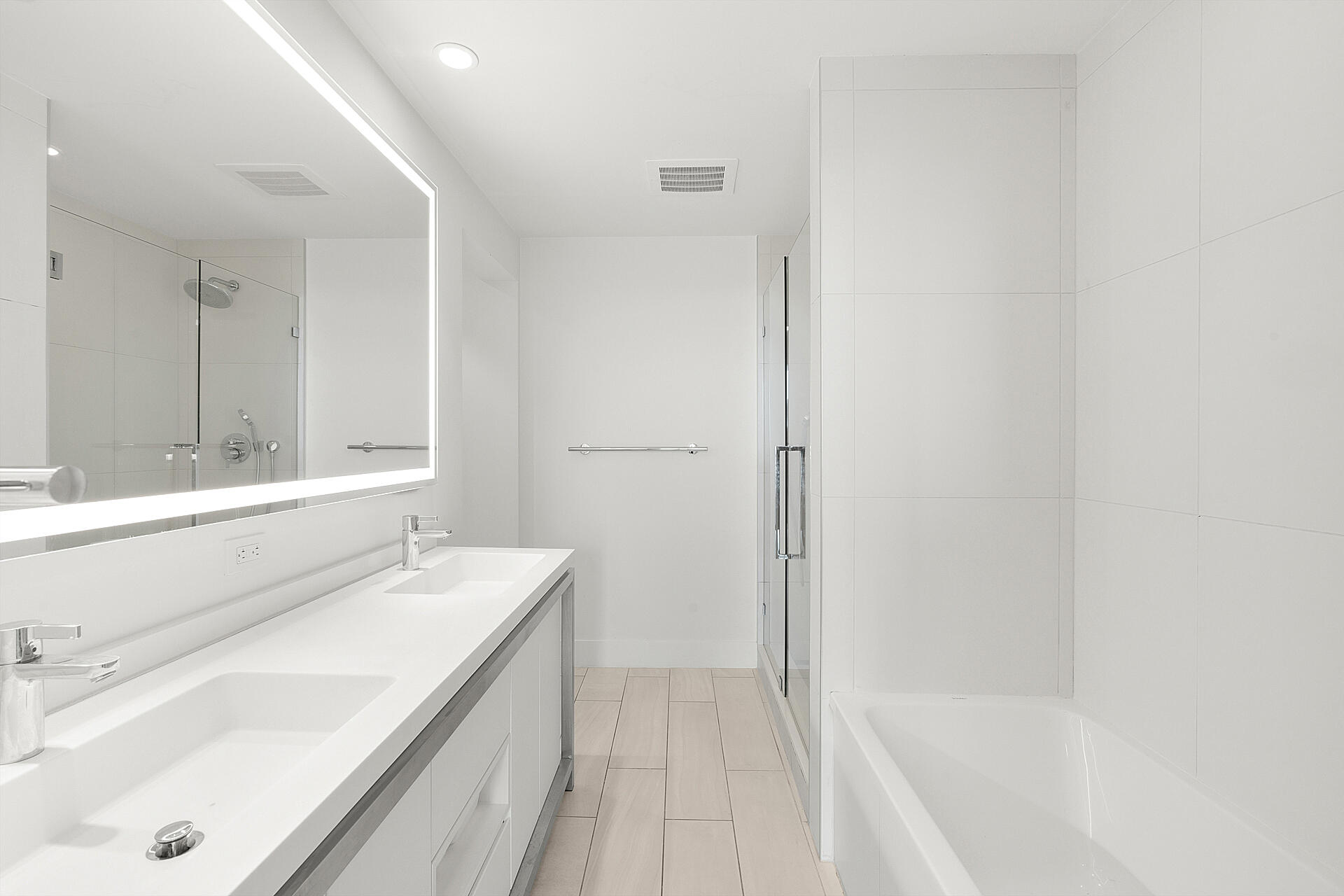 2000 Metropica #801, Sunrise FL 33323