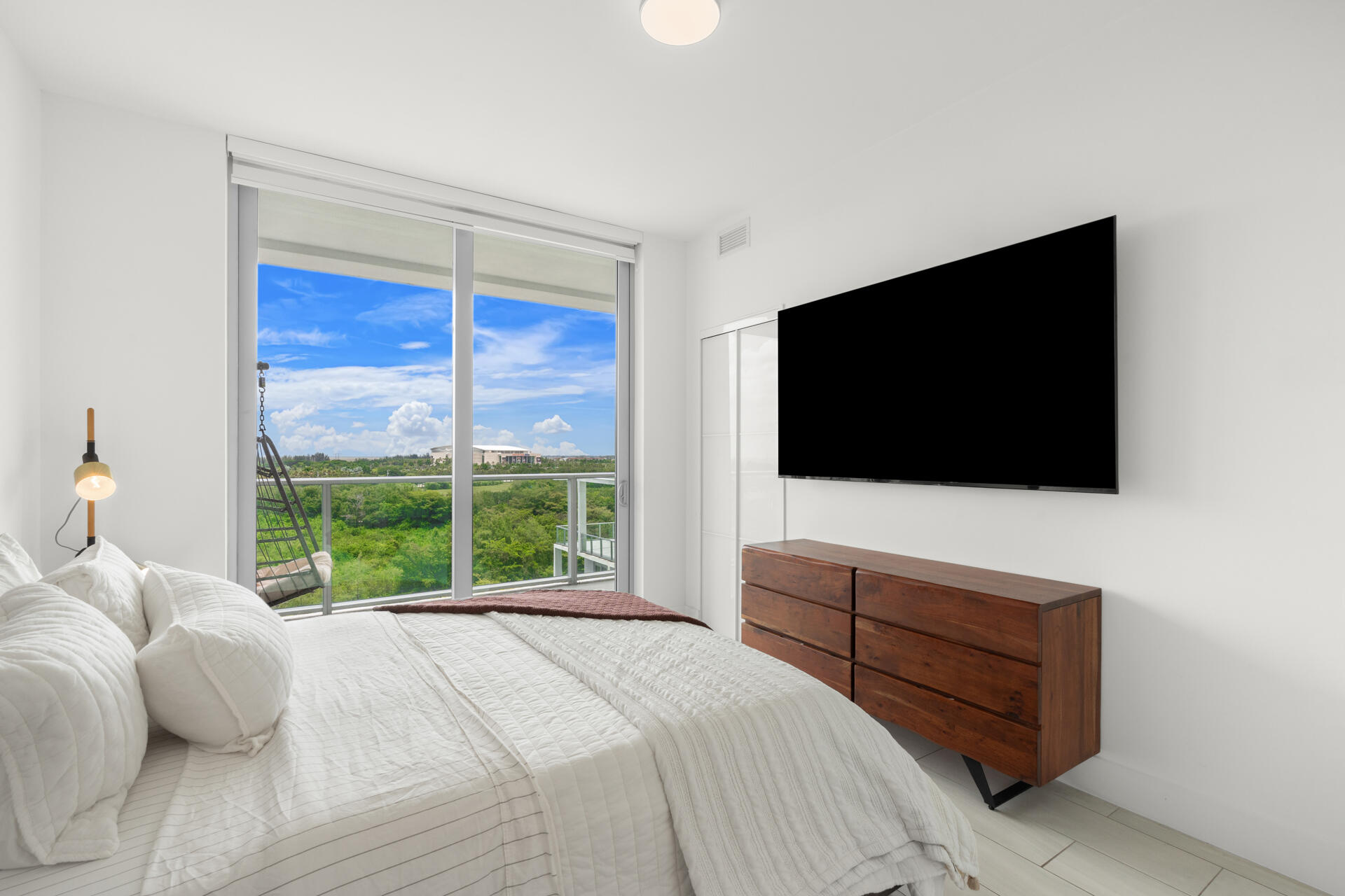 2000 Metropica #801, Sunrise FL 33323