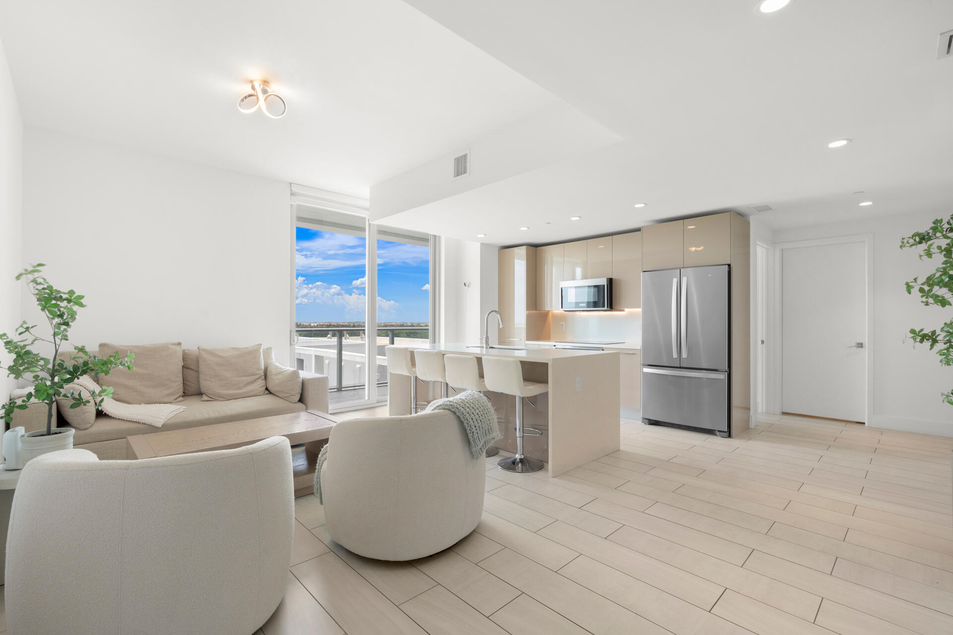 2000 Metropica #801, Sunrise FL 33323