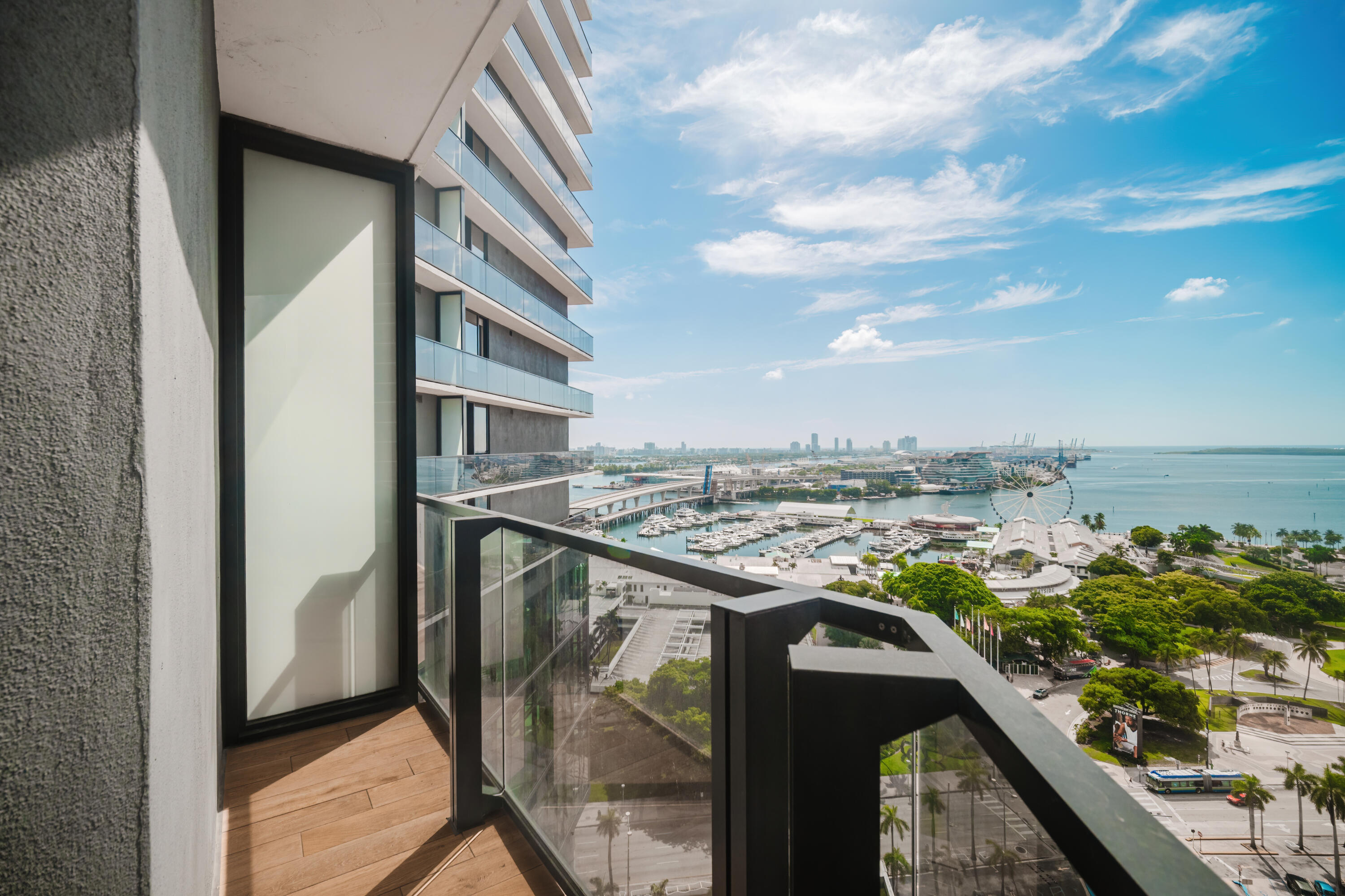 398 NE 5TH #1515, Miami FL 33132