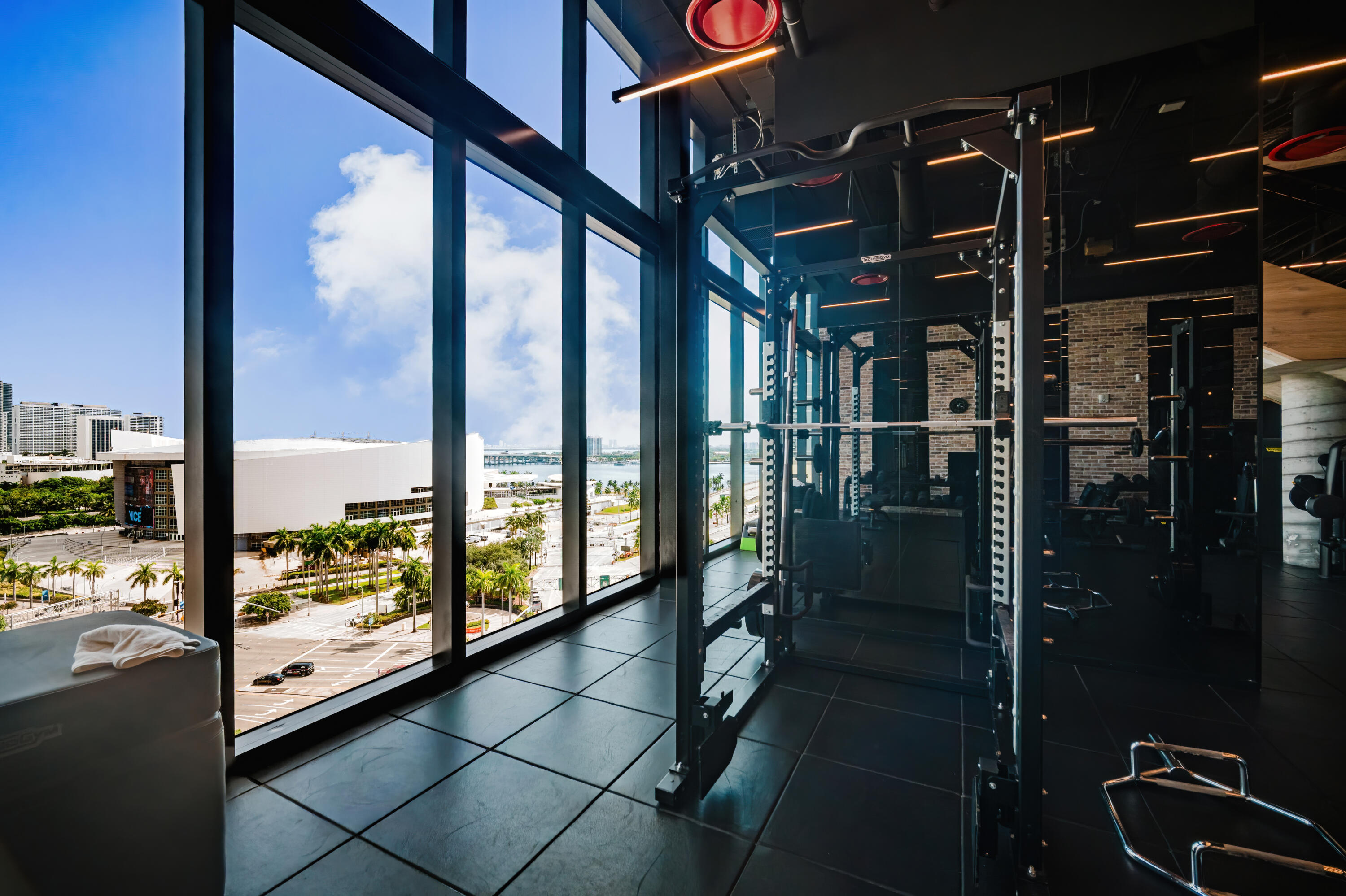 398 NE 5TH #1515, Miami FL 33132