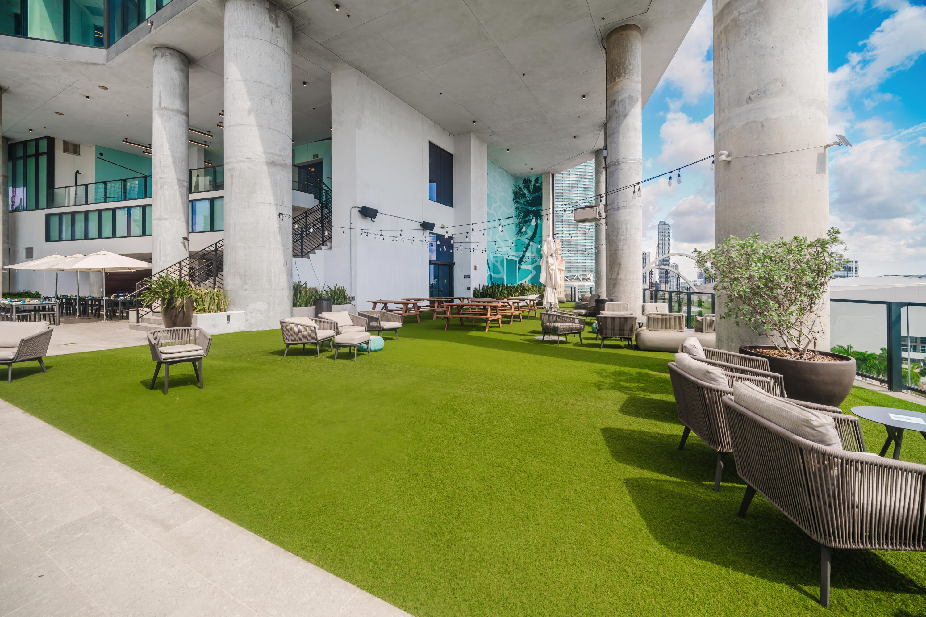398 NE 5TH #1515, Miami FL 33132