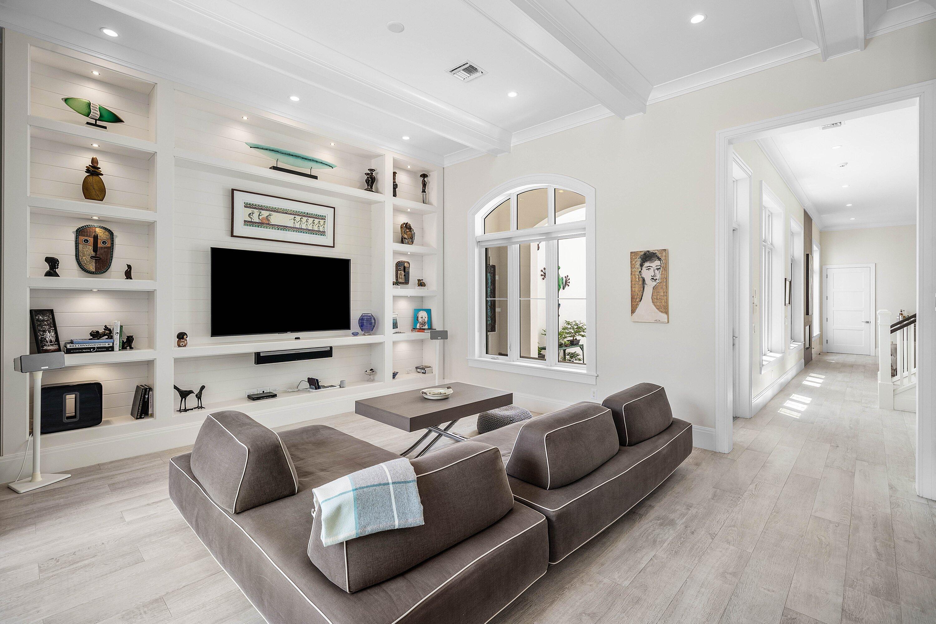 5 Adams, Ocean Ridge FL 33435