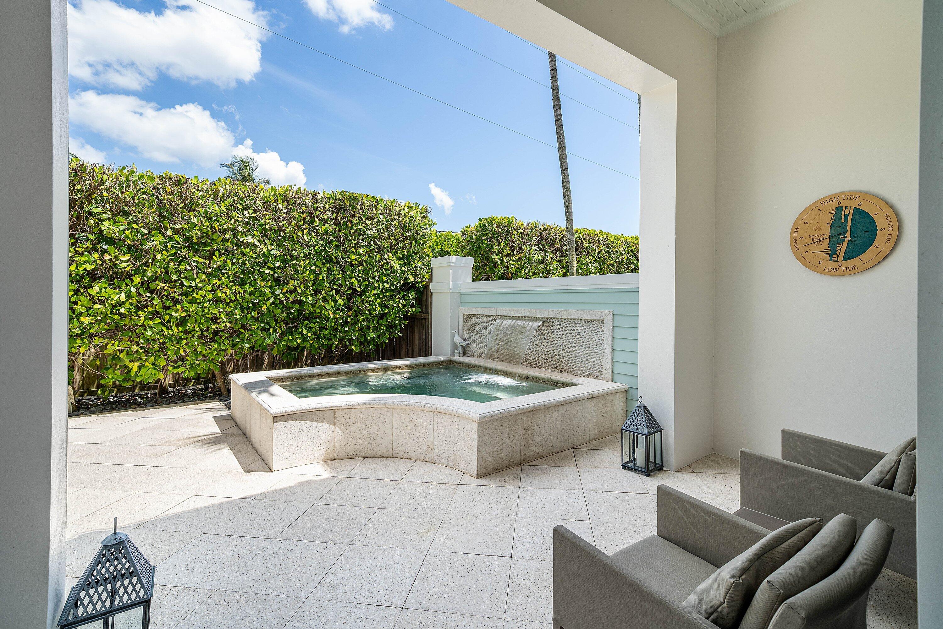 5 Adams, Ocean Ridge FL 33435