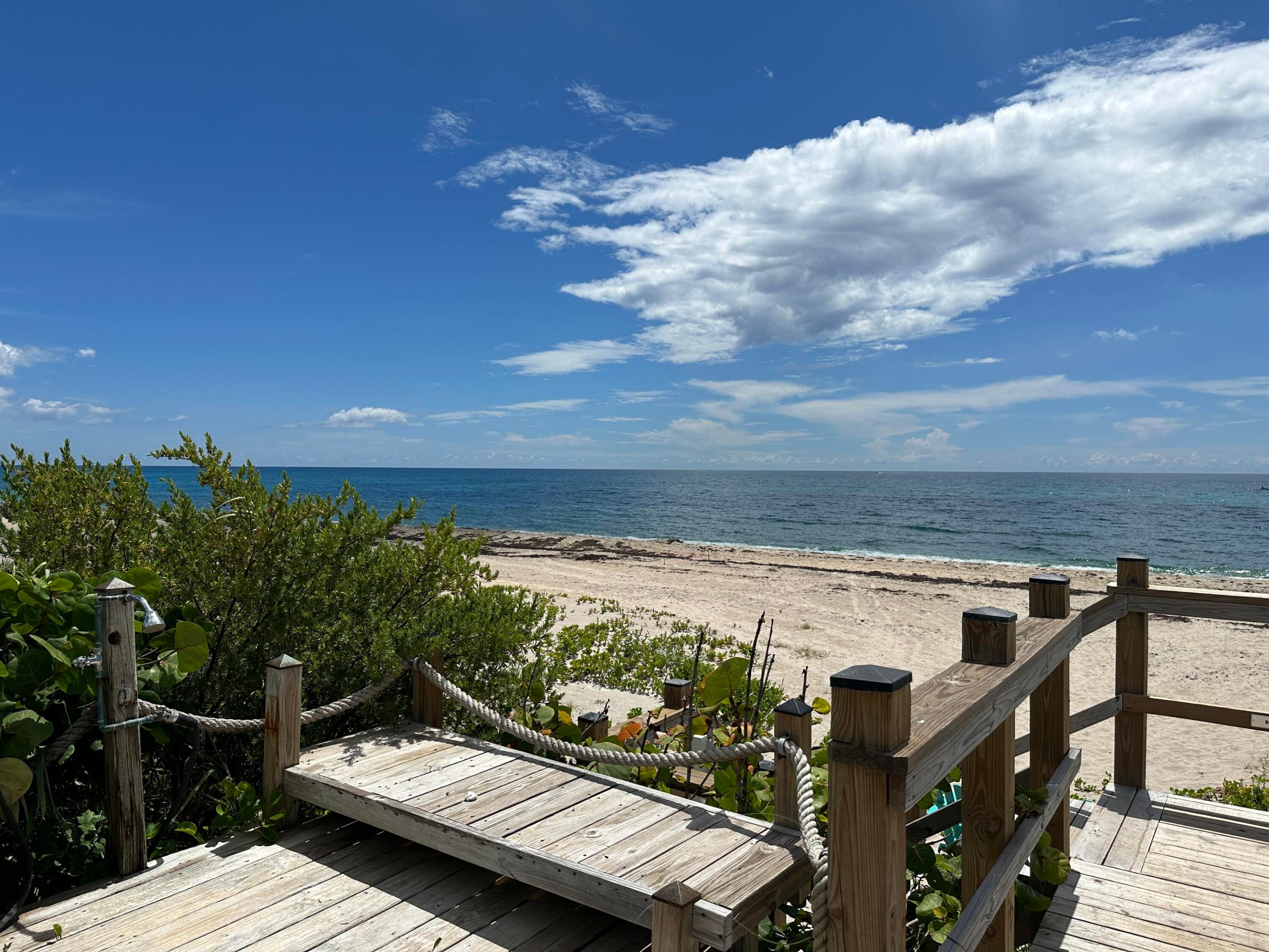 5 Adams, Ocean Ridge FL 33435