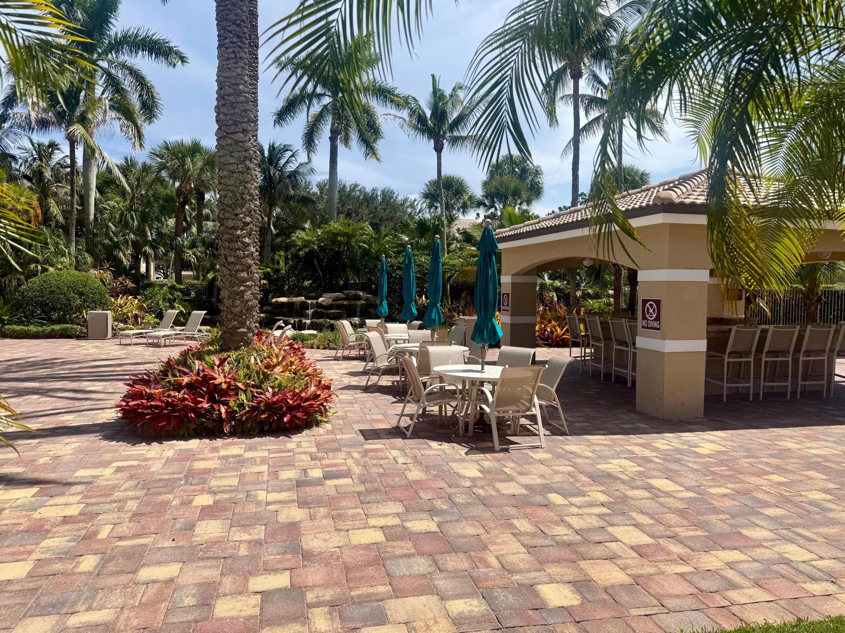 284 VILLAGE #9207, Tequesta FL 33469