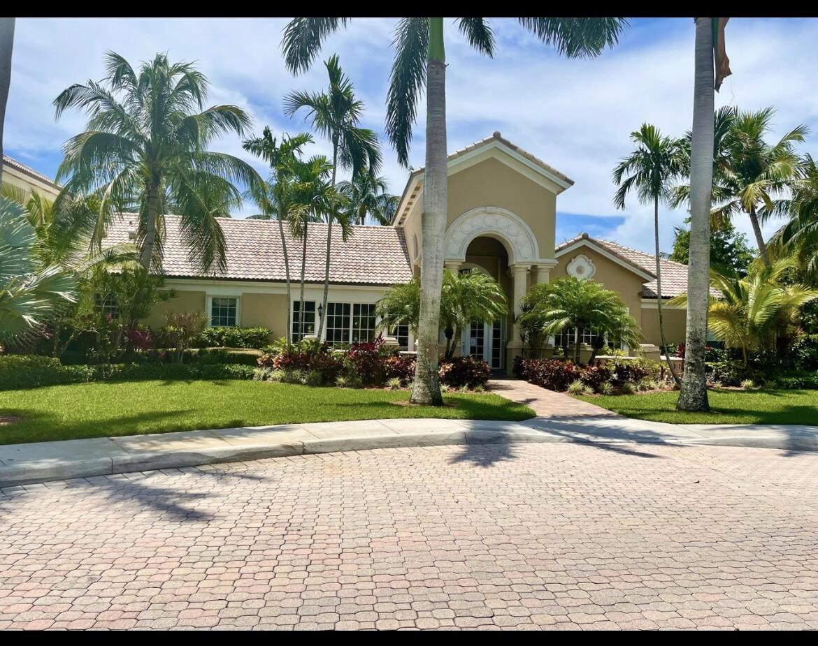 284 VILLAGE #9207, Tequesta FL 33469