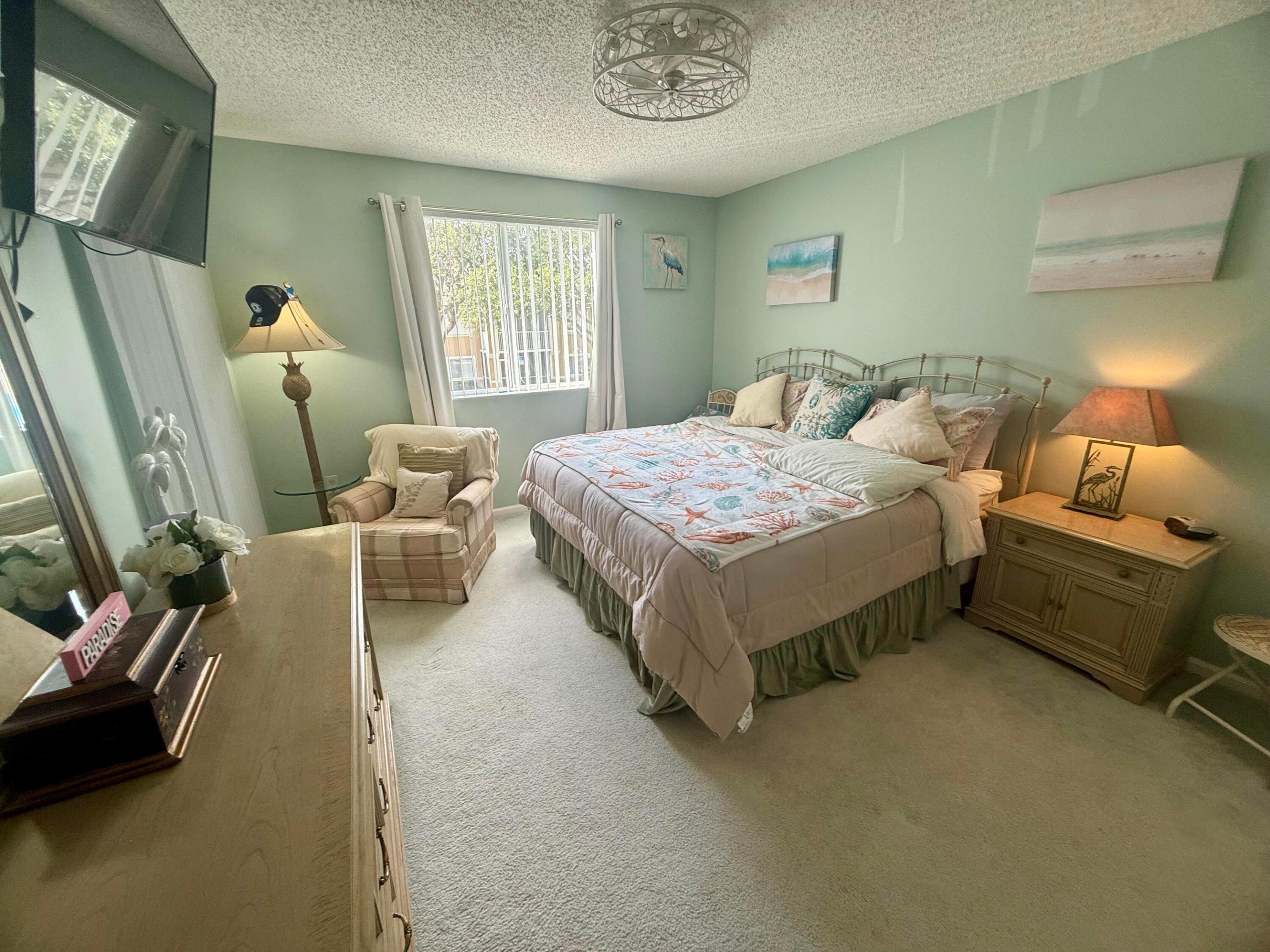 284 VILLAGE #9207, Tequesta FL 33469