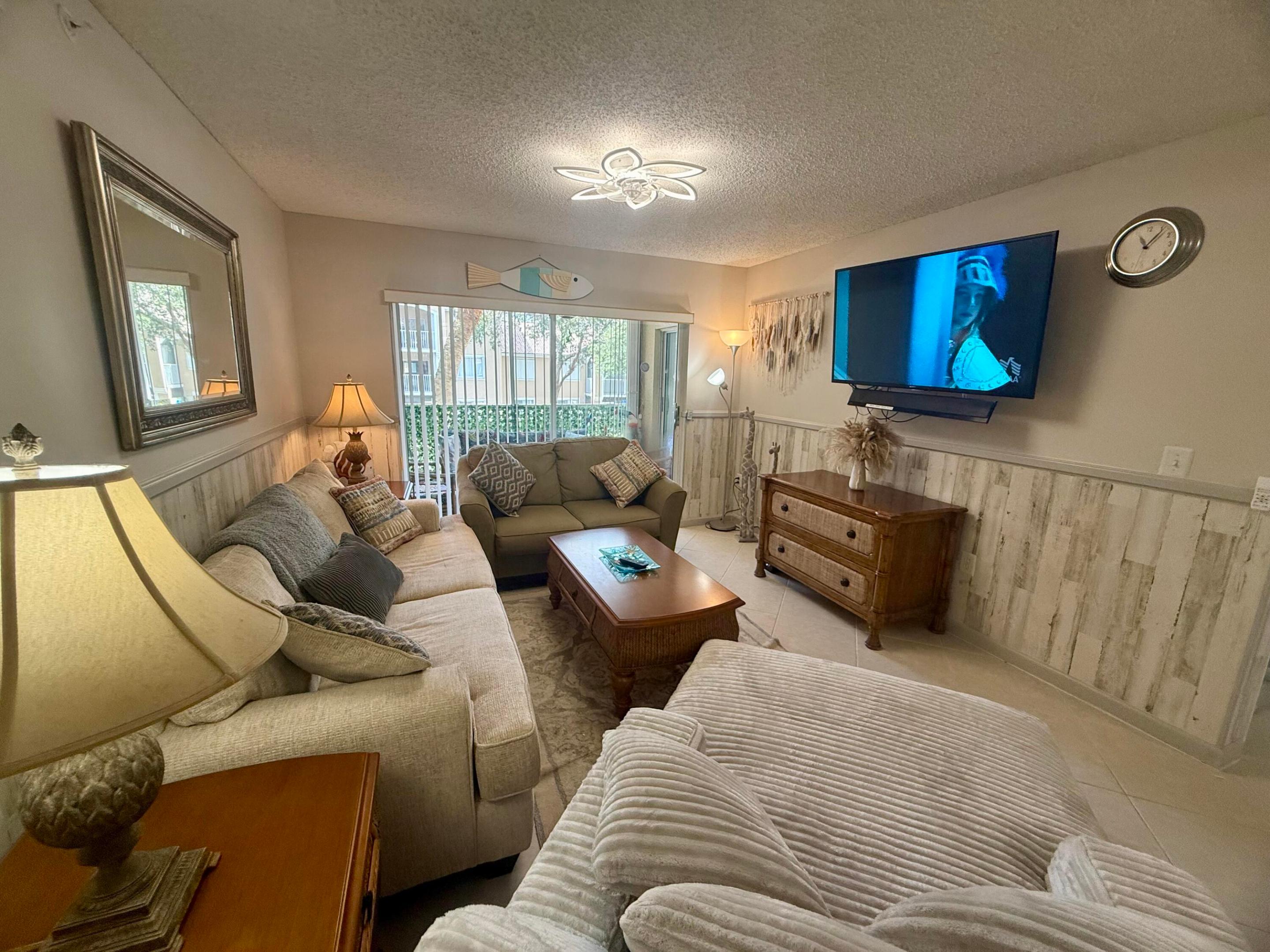 284 VILLAGE #9207, Tequesta FL 33469