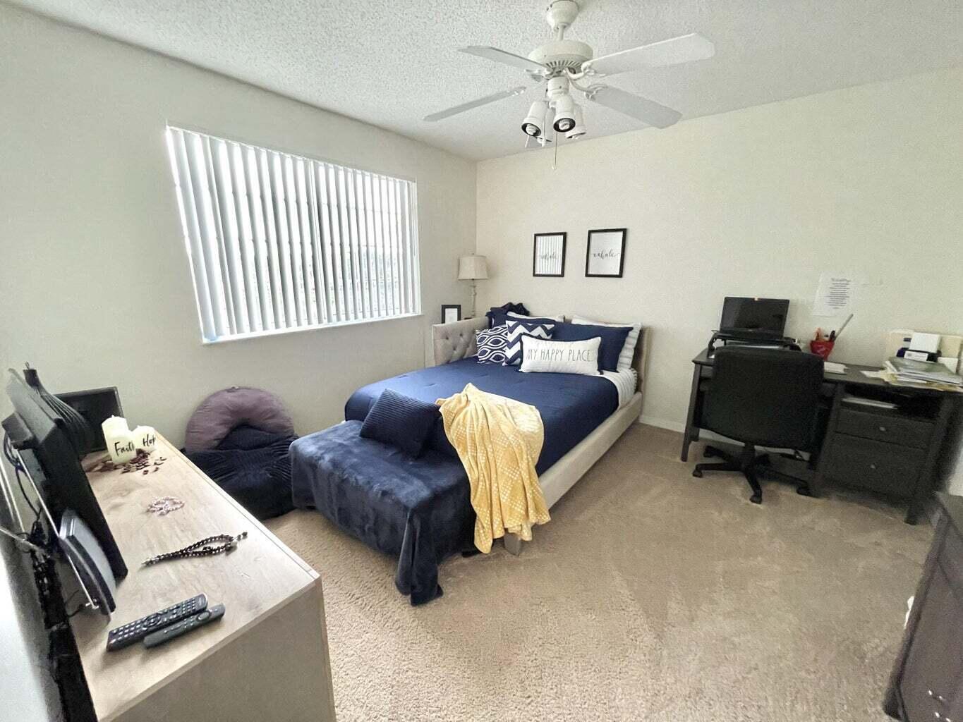 300 CRESTWOOD #309, Royal Palm Beach FL 33411