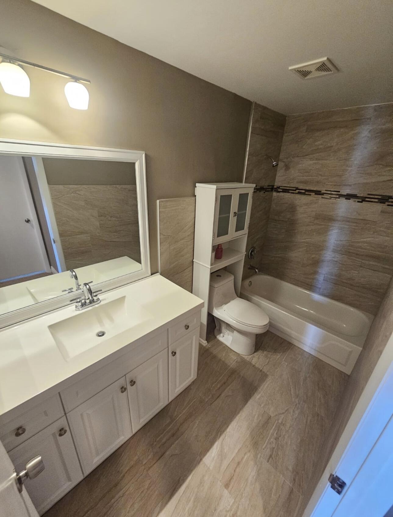 3275 NW 44TH #2, Oakland Park FL 33309
