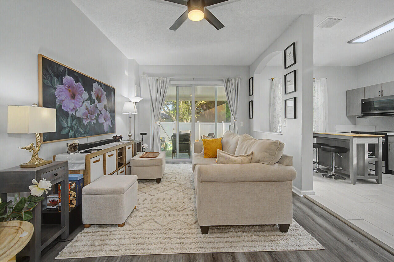 6817 NW 32ND, Margate FL 33063