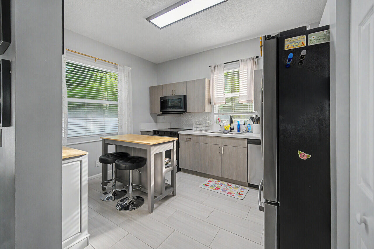 6817 NW 32ND, Margate FL 33063