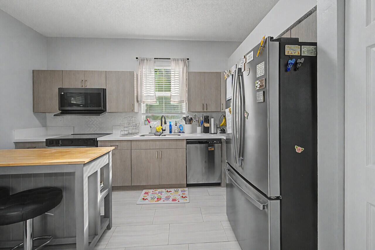 6817 NW 32ND, Margate FL 33063