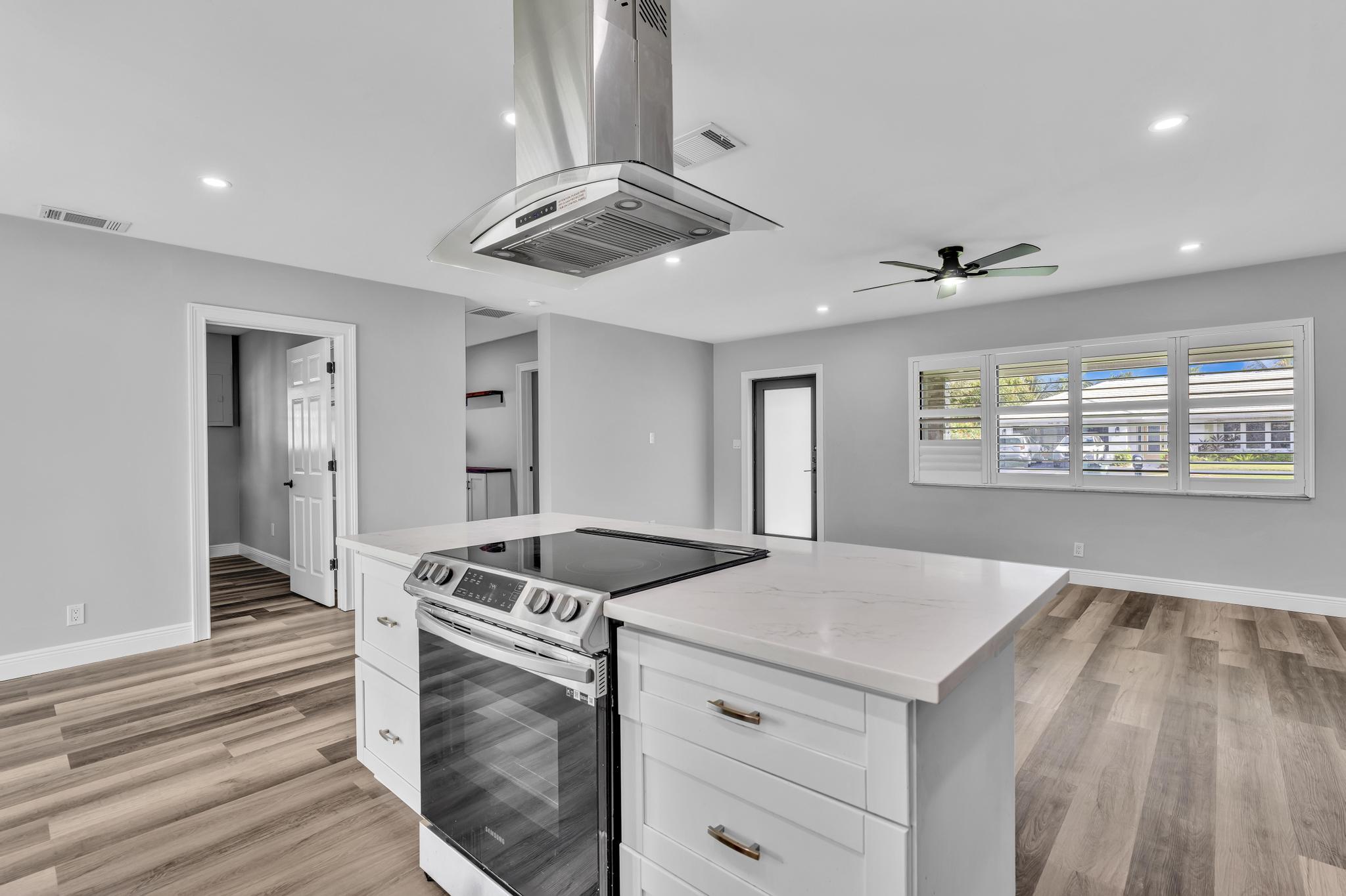 2056 PARK, Boca Raton FL 33486