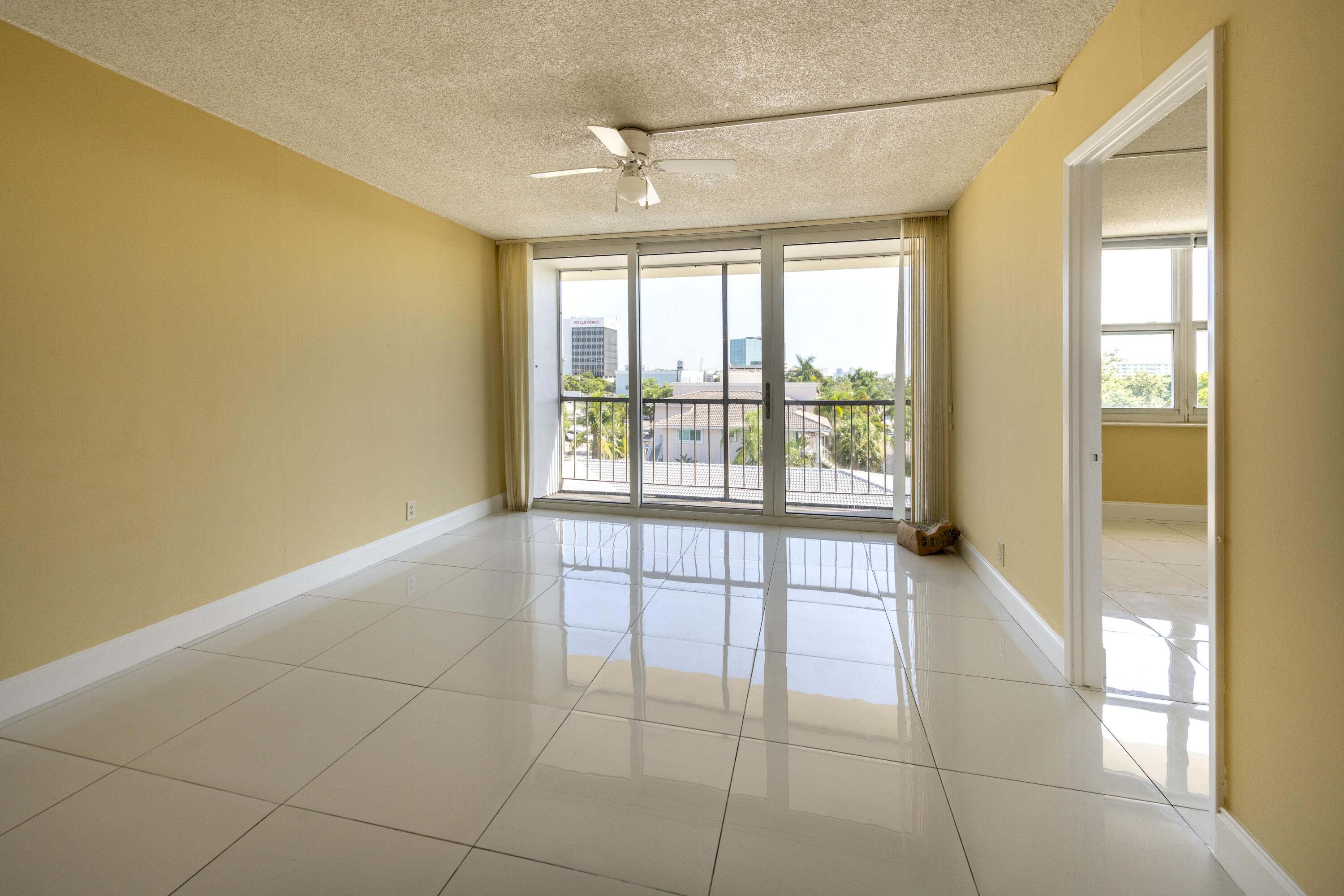4501 NE 21ST #412, Fort Lauderdale FL 33308