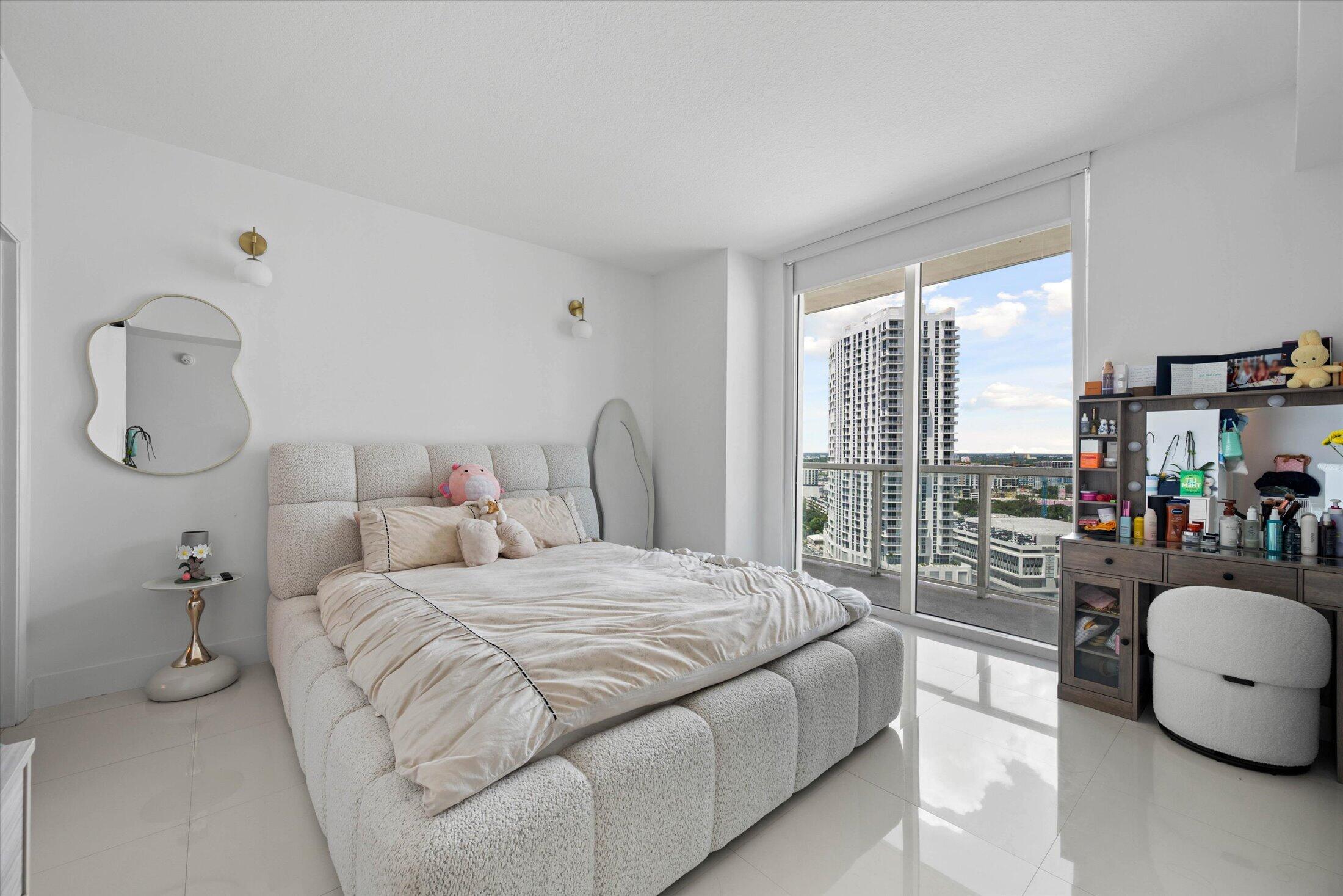 1900 N Bayshore #2312, Miami FL 33132