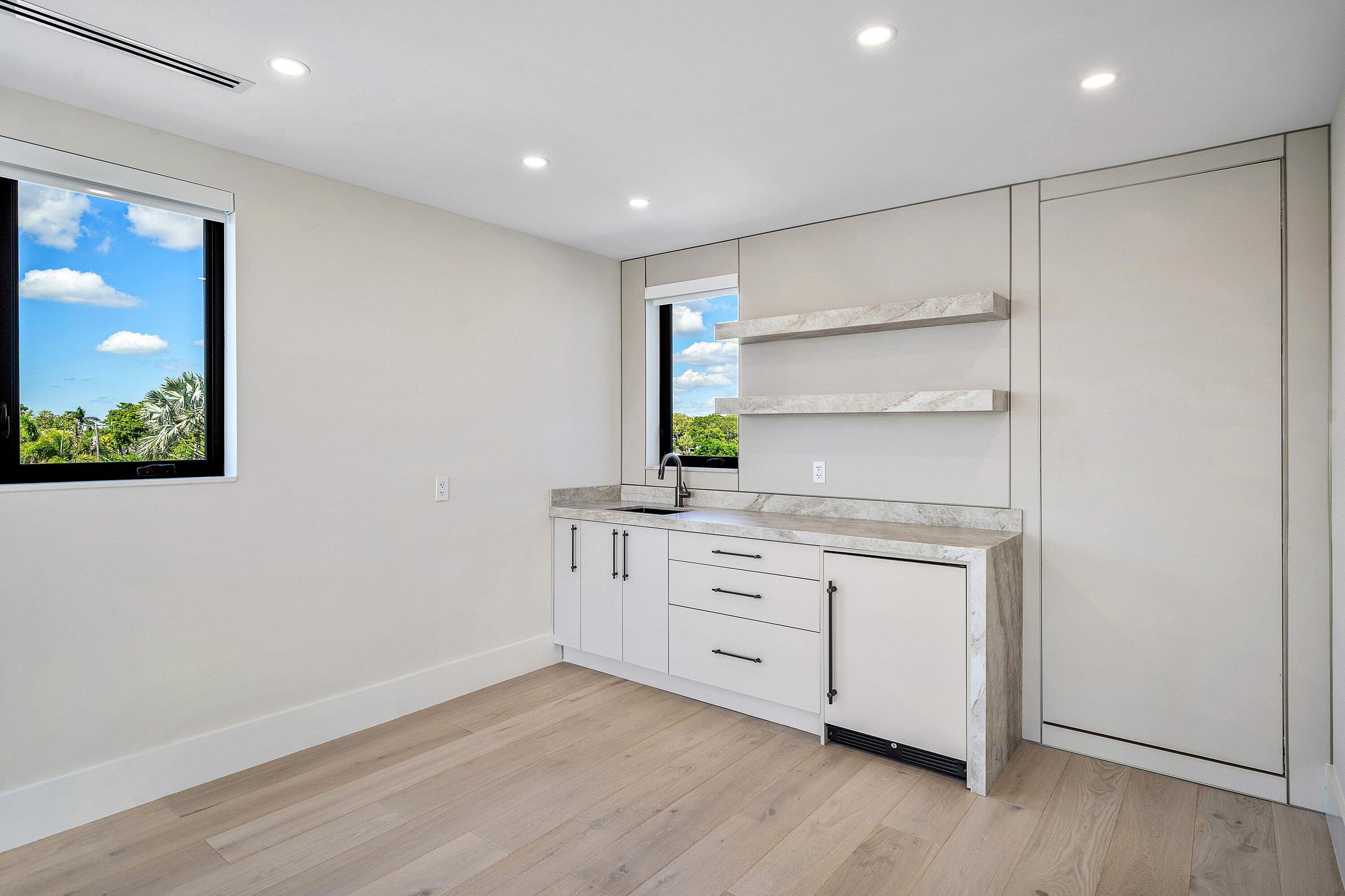 748 NE 72nd, Boca Raton FL 33487