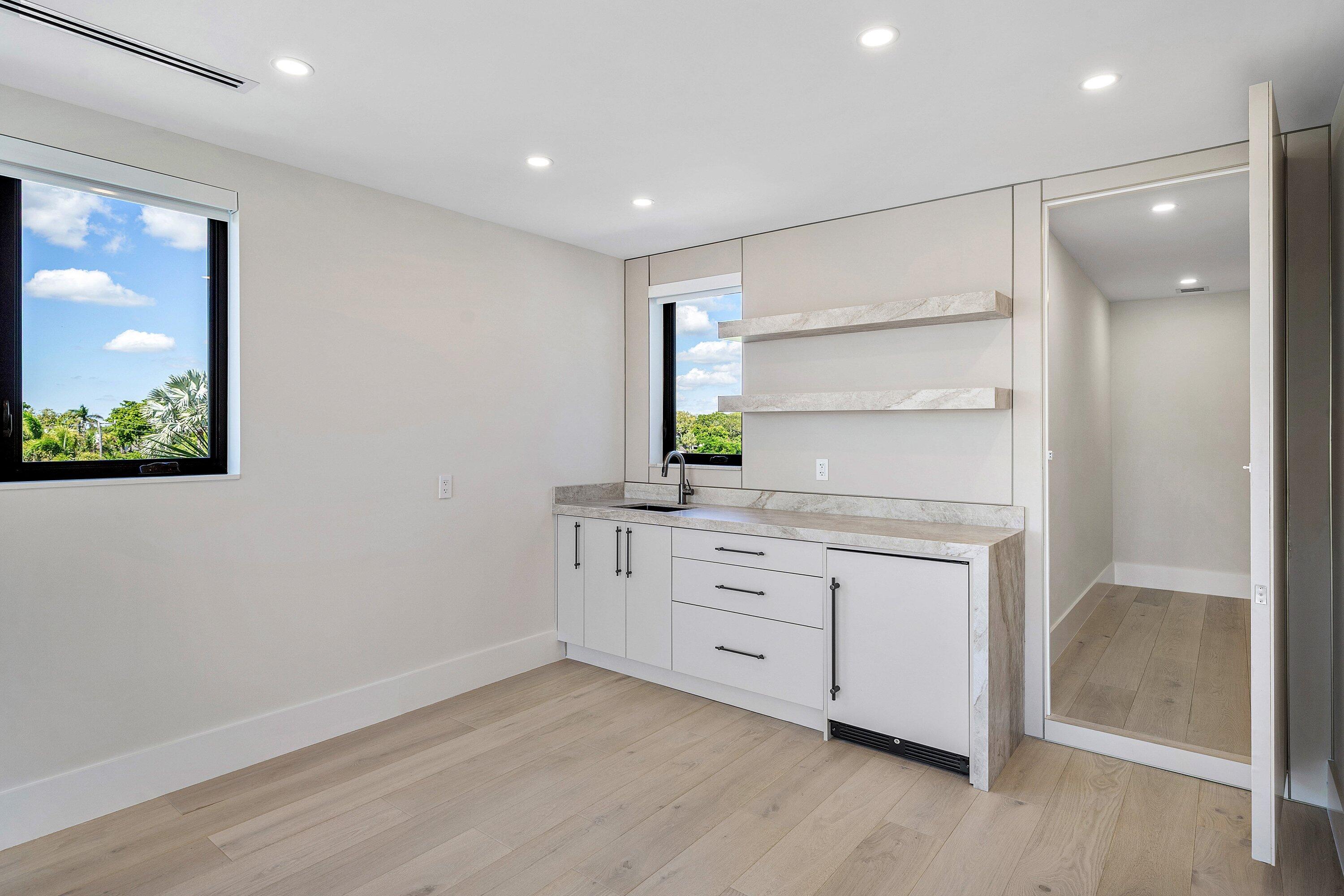 748 NE 72nd, Boca Raton FL 33487