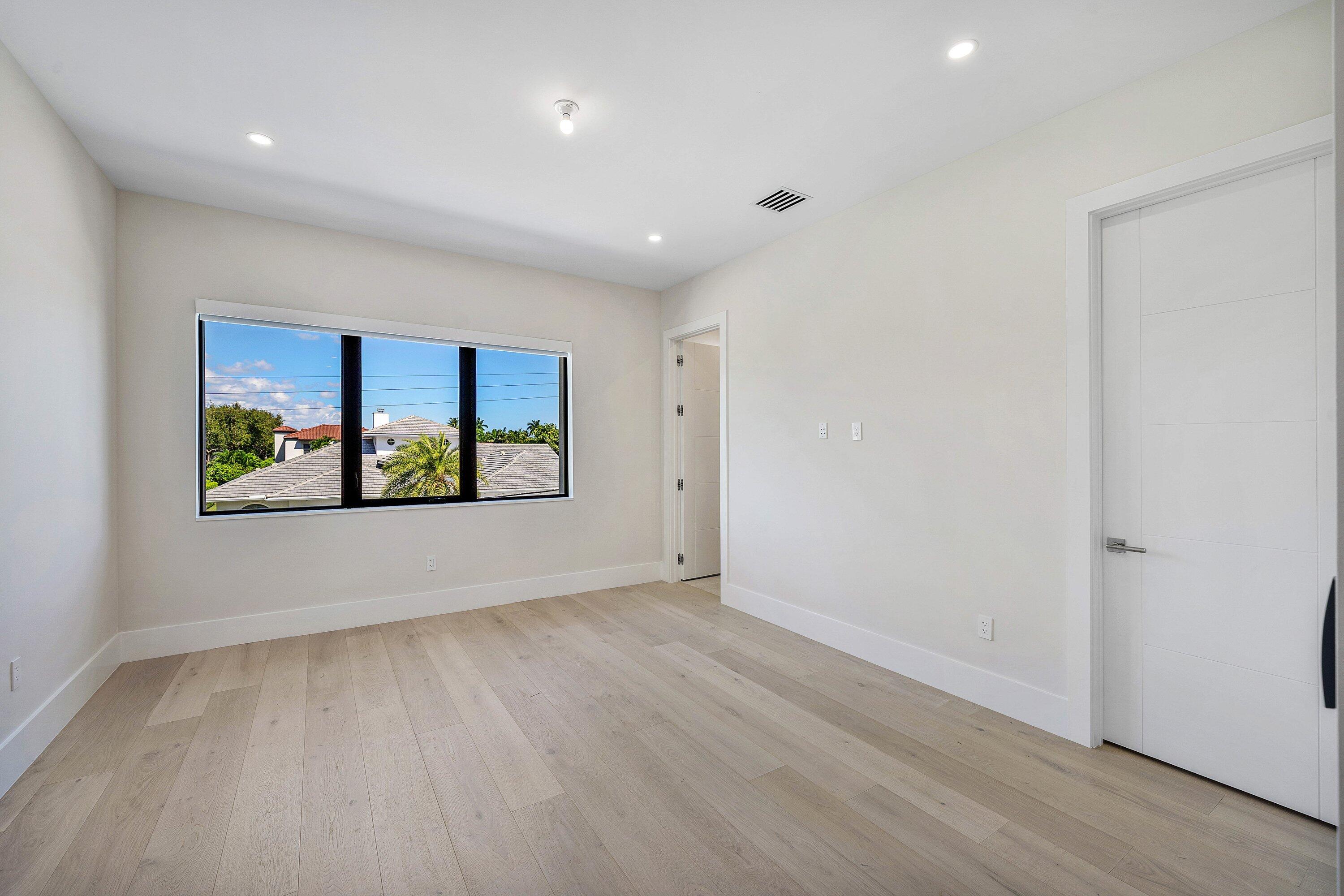 748 NE 72nd, Boca Raton FL 33487