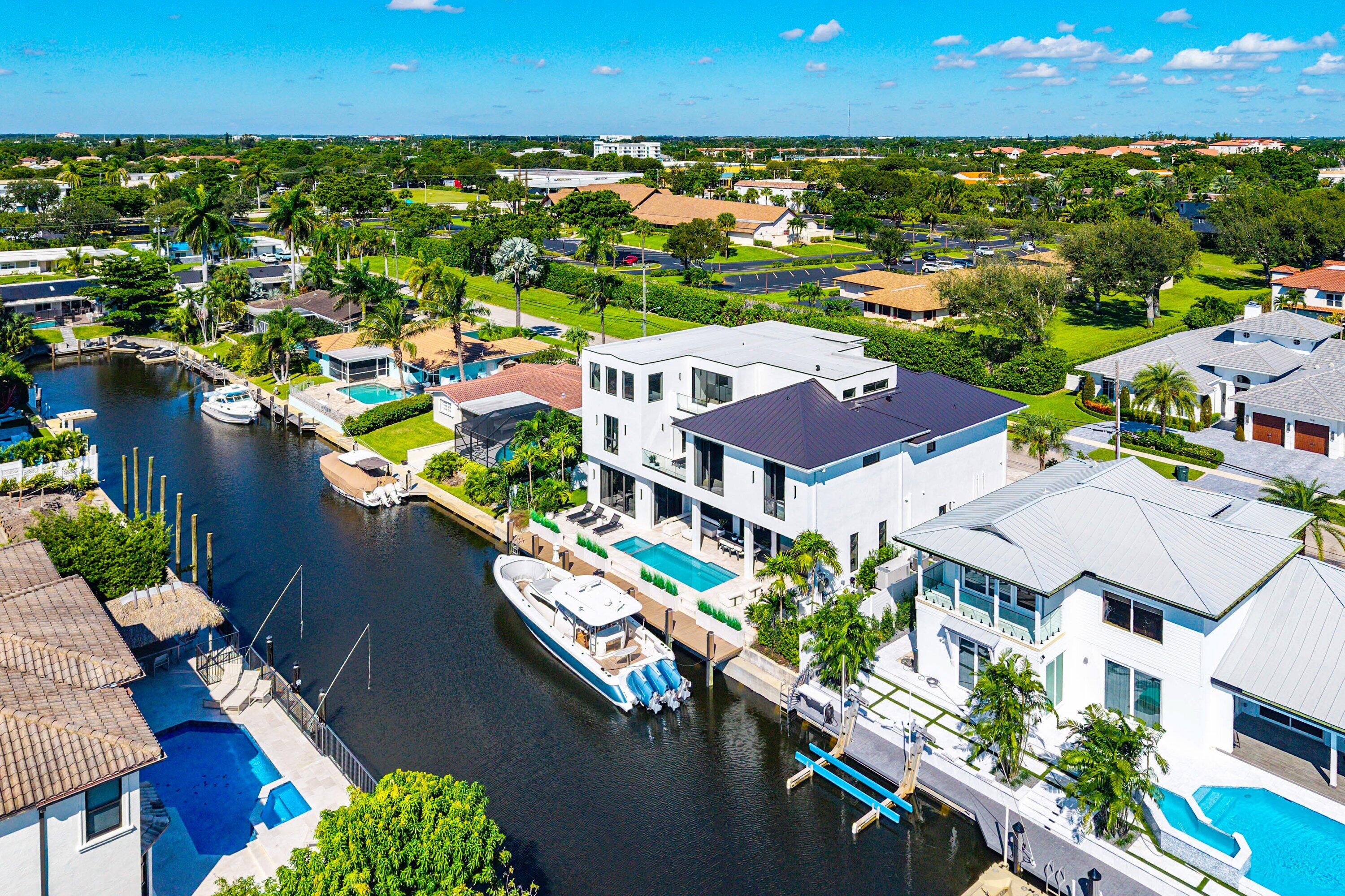 748 NE 72nd, Boca Raton FL 33487