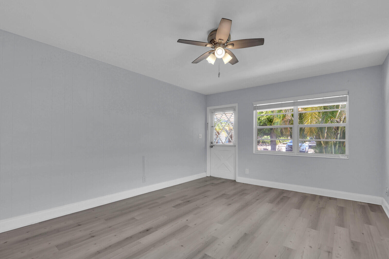 112 SANDAL #4, Palm Beach Shores FL 33404