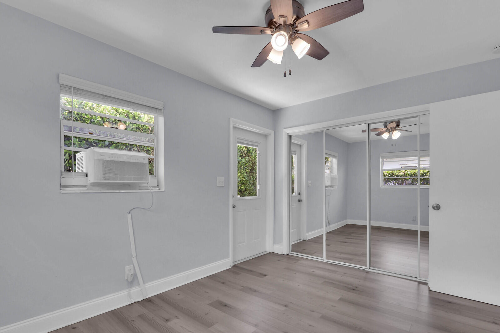 112 SANDAL #4, Palm Beach Shores FL 33404