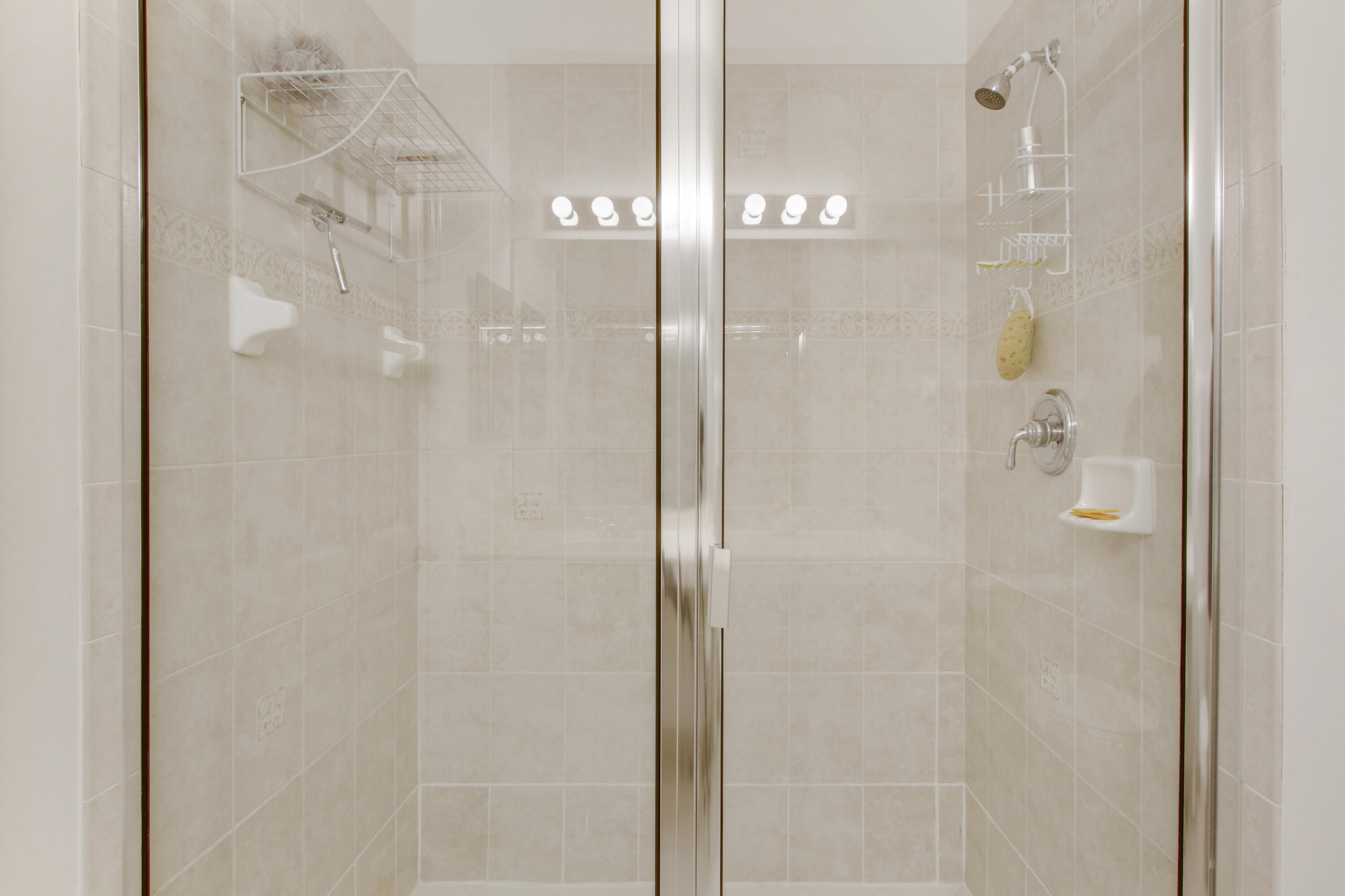 108 LIGHTHOUSE #B, Tequesta FL 33469