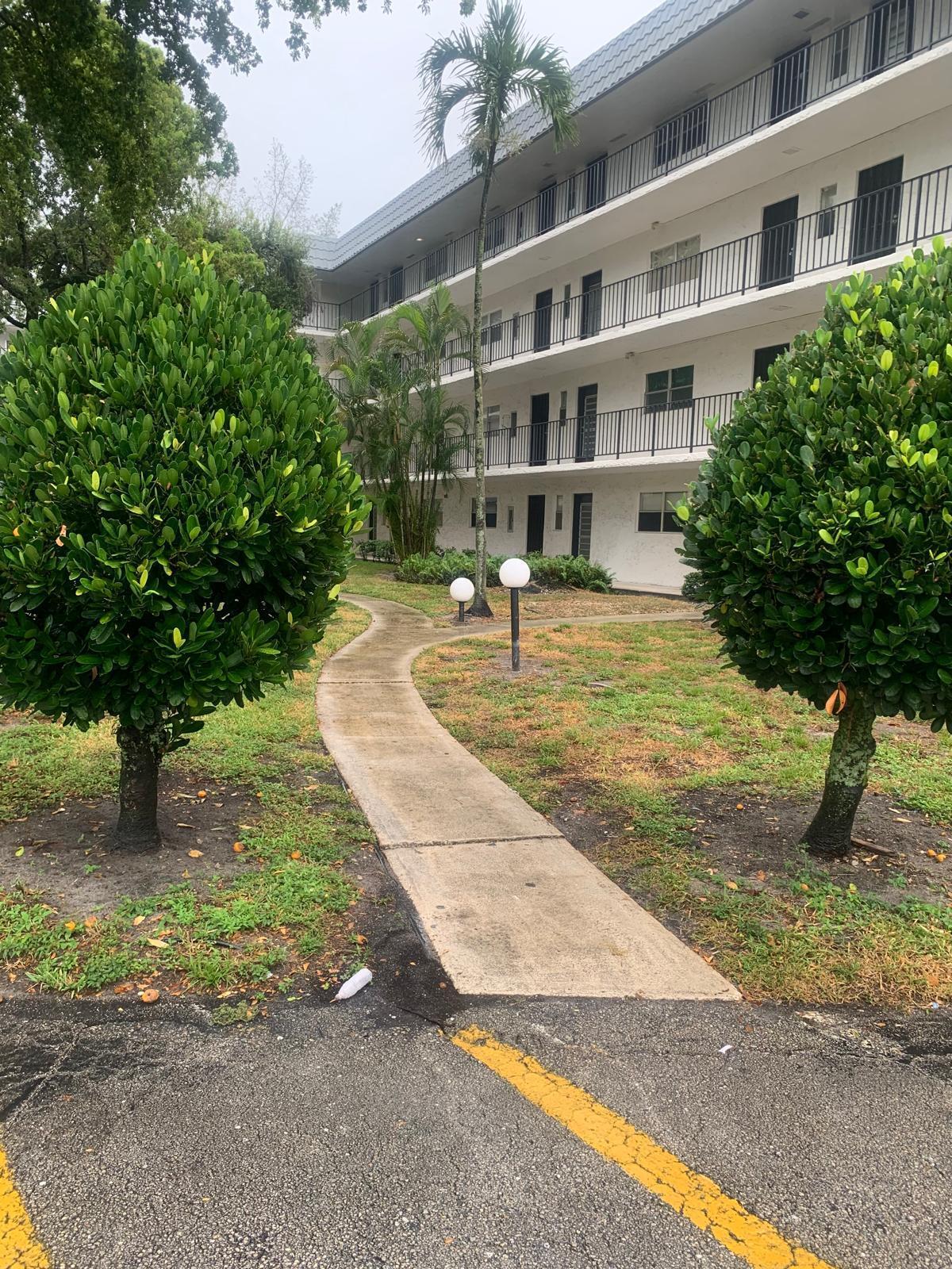 3360 SPANISH MOSS #413, Lauderhill FL 33319