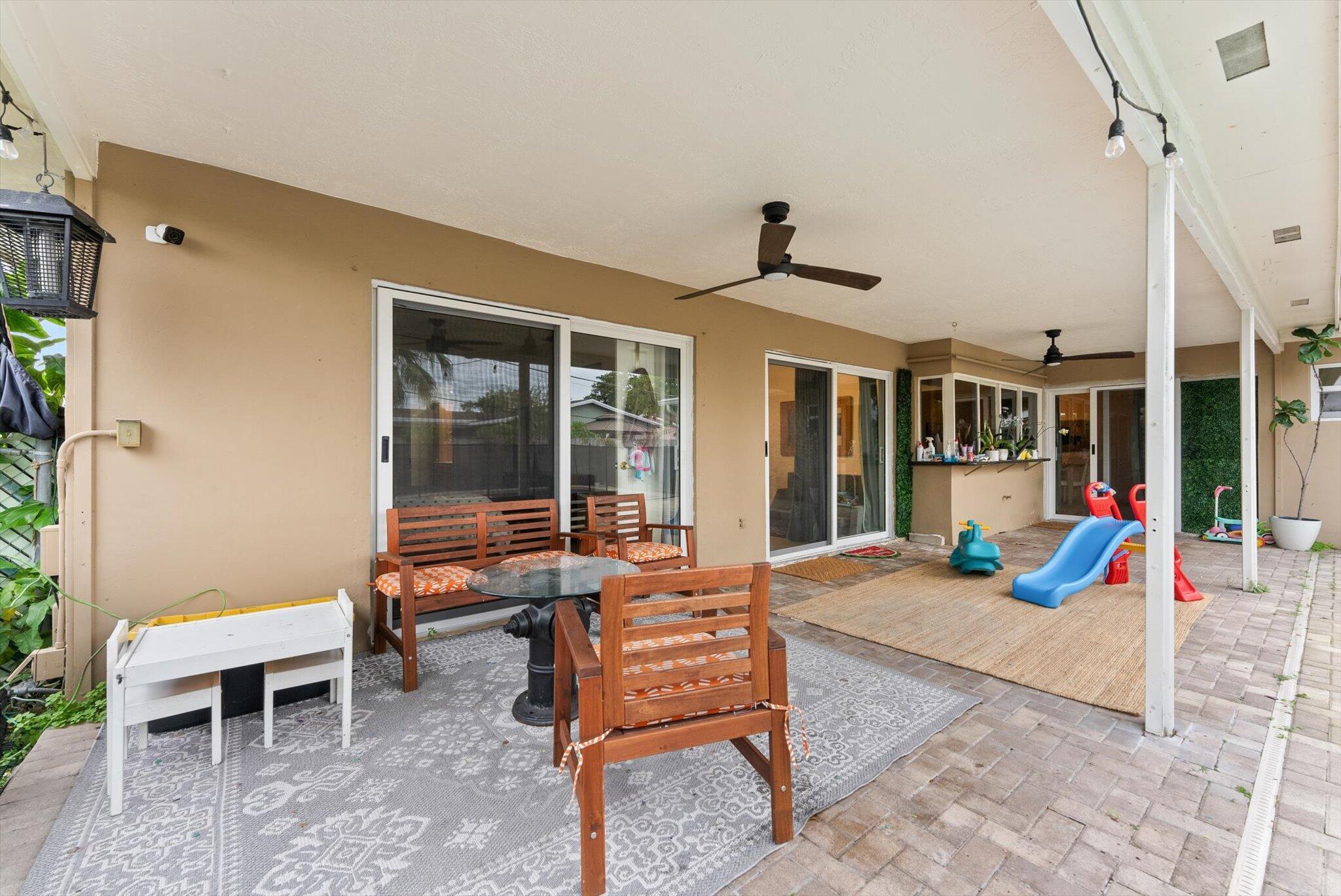 10661 NW 27TH, Sunrise FL 33322