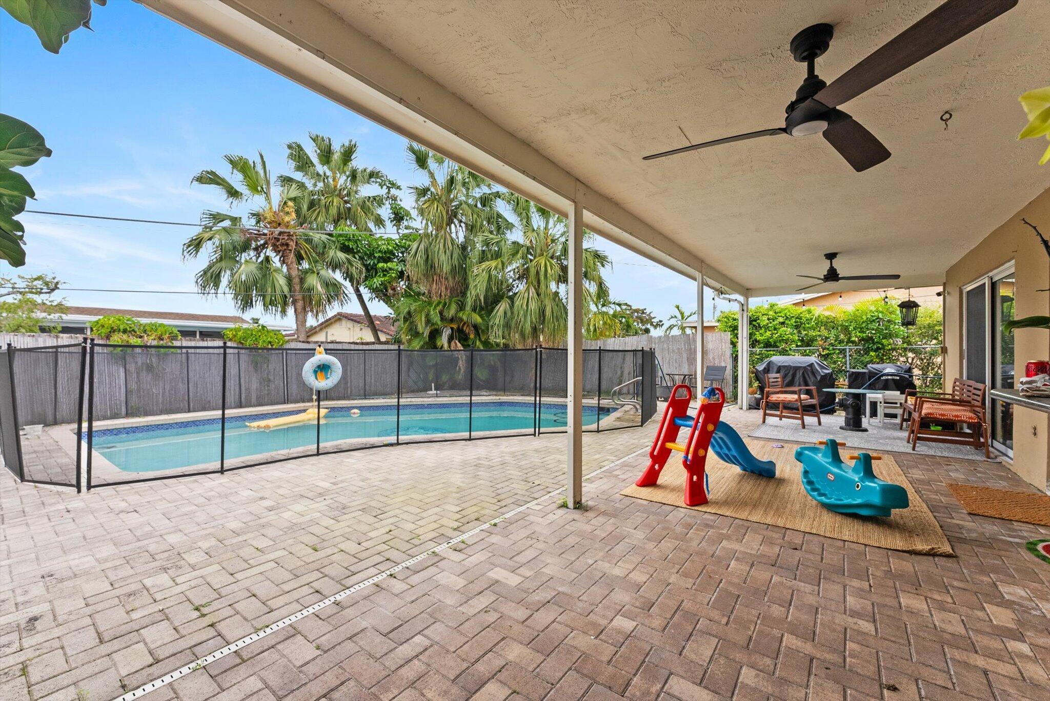 10661 NW 27TH, Sunrise FL 33322