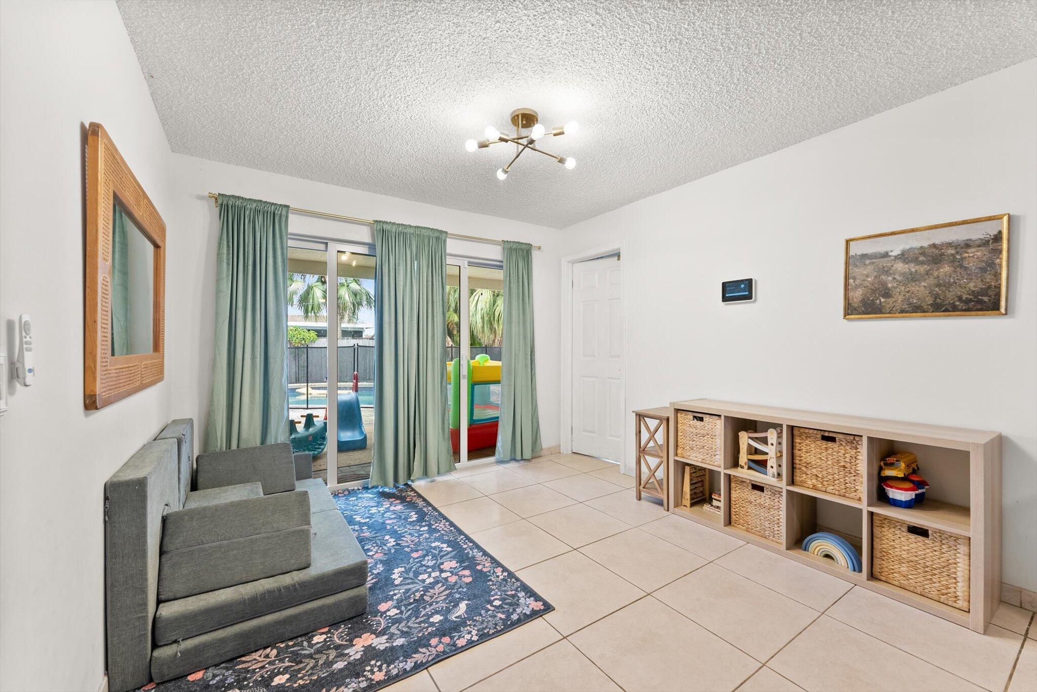 10661 NW 27TH, Sunrise FL 33322