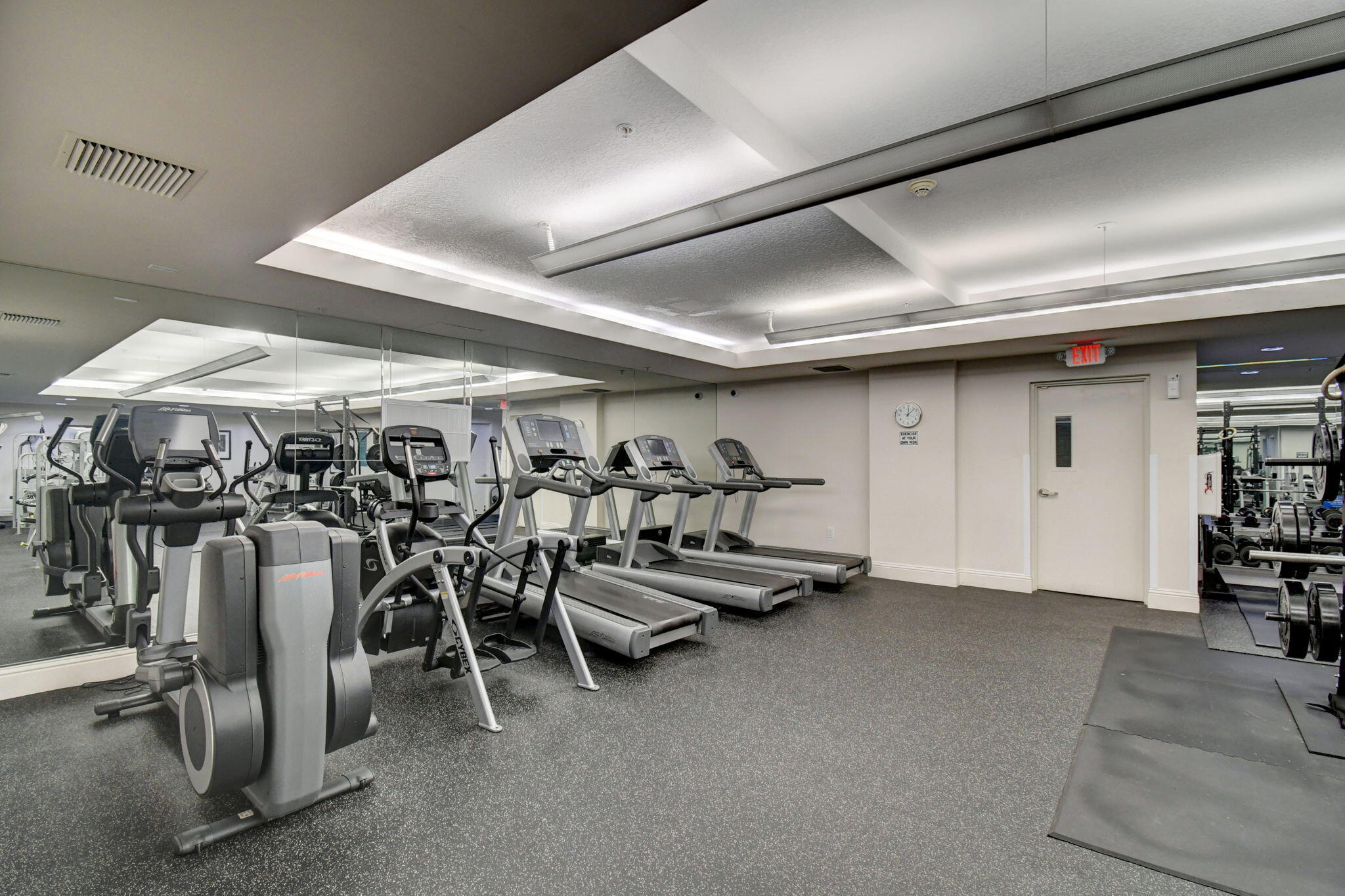 610 Clematis #700, West Palm Beach FL 33401