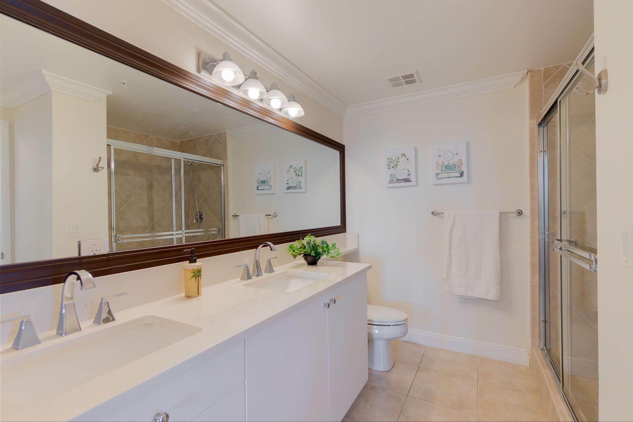 806 E Windward #524, Lantana FL 33462
