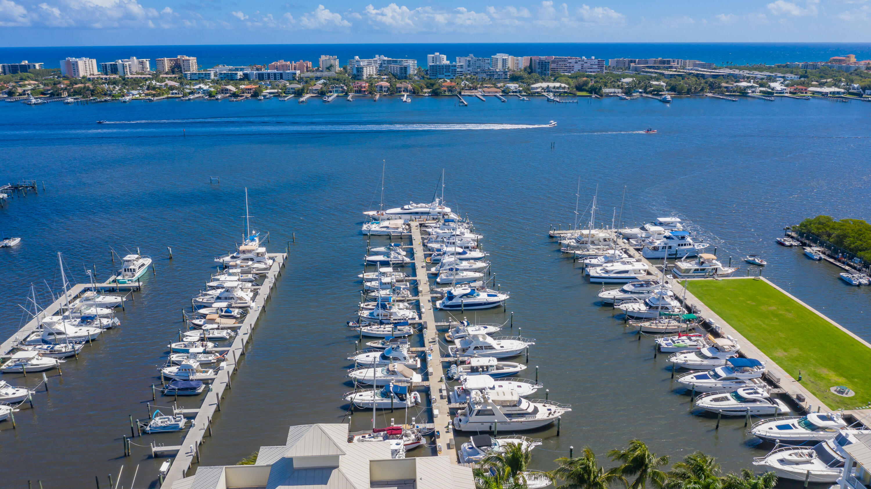 806 E Windward #524, Lantana FL 33462