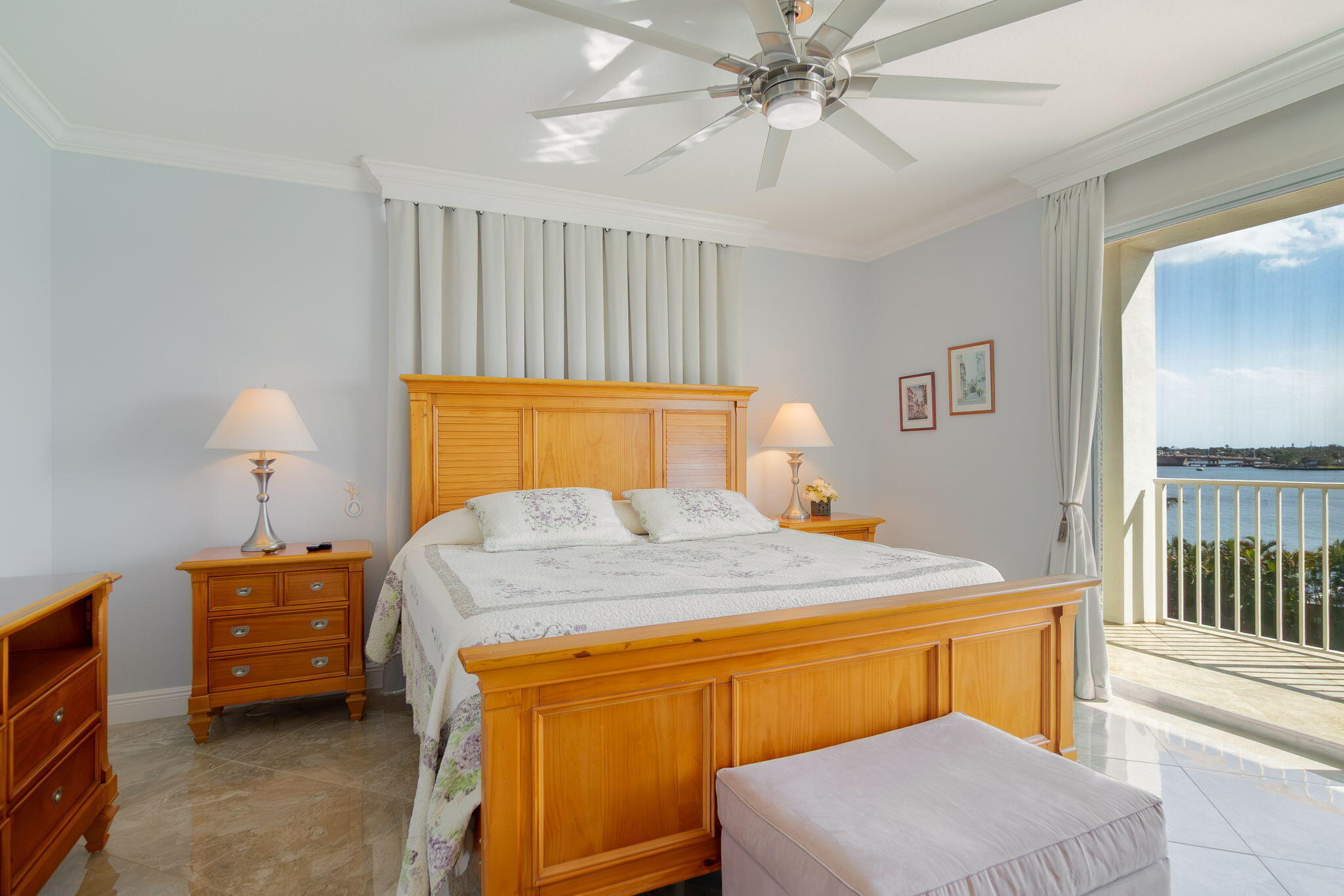 806 E Windward #524, Lantana FL 33462