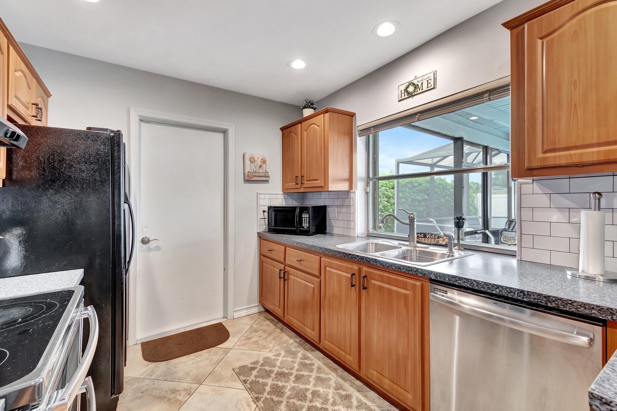 577 SW 24th, Boynton Beach FL 33435