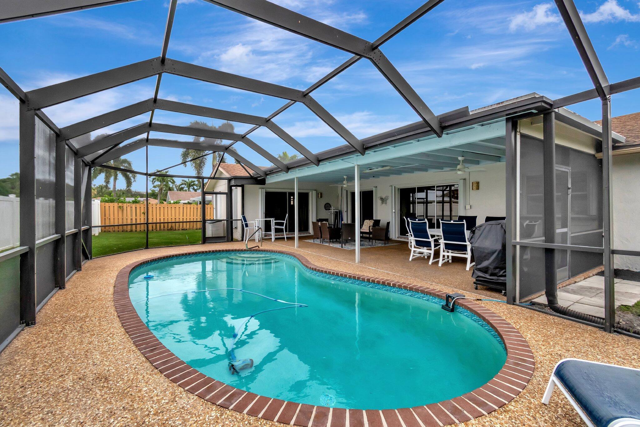 577 SW 24th, Boynton Beach FL 33435