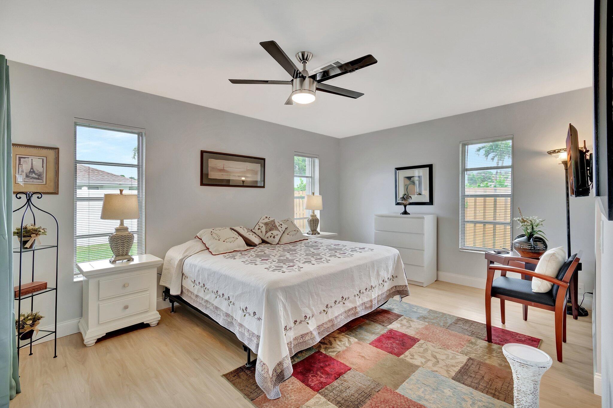 577 SW 24th, Boynton Beach FL 33435