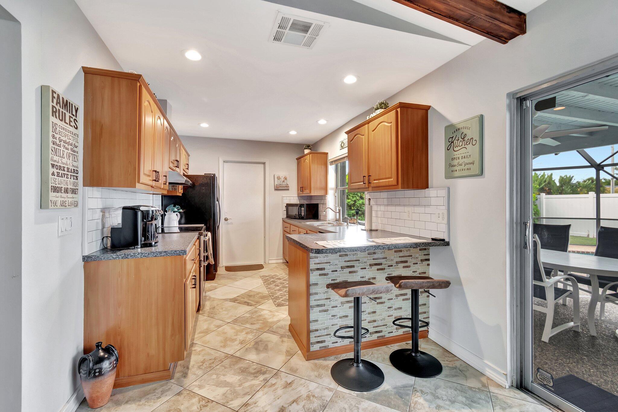 577 SW 24th, Boynton Beach FL 33435
