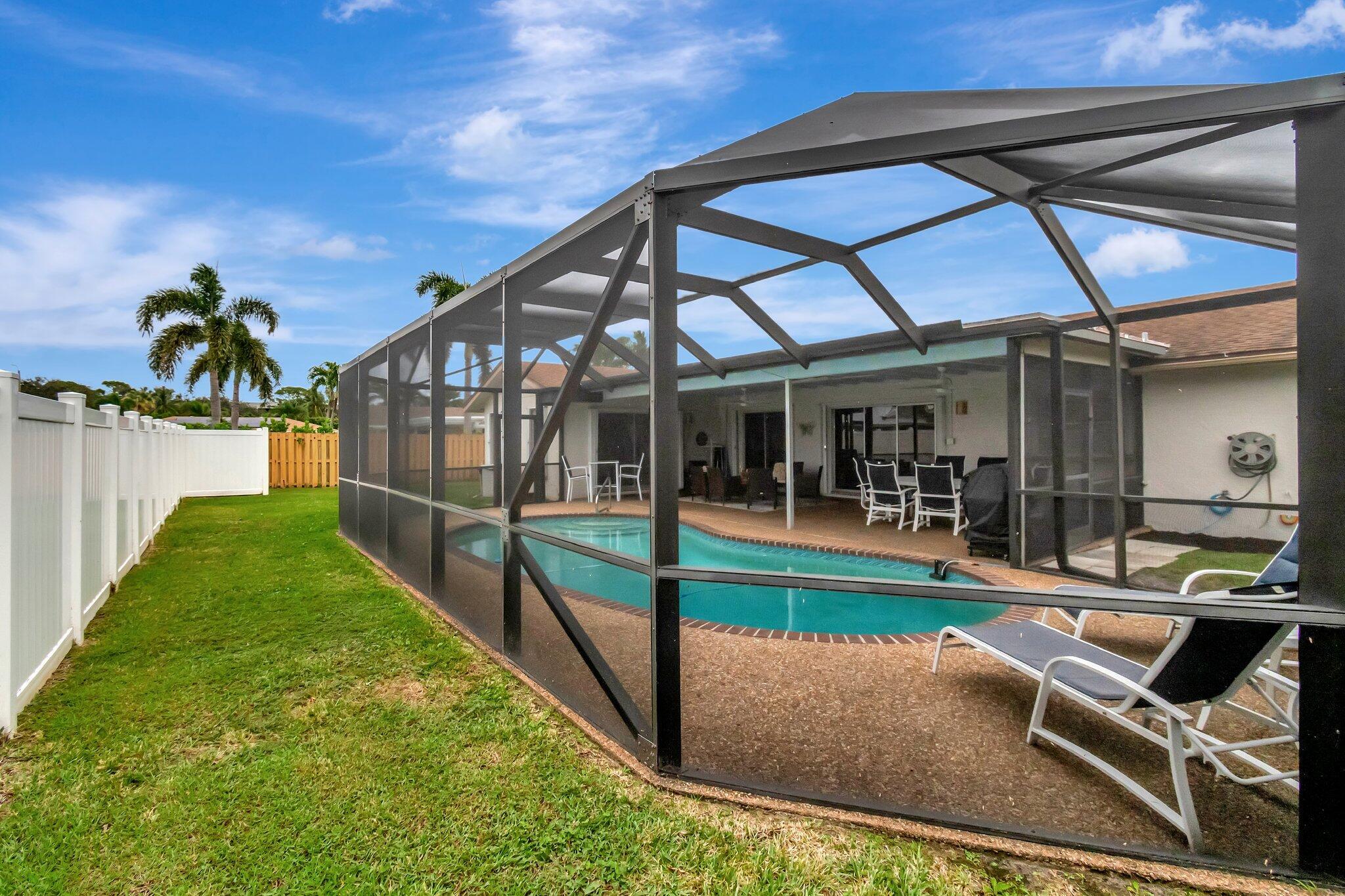 577 SW 24th, Boynton Beach FL 33435