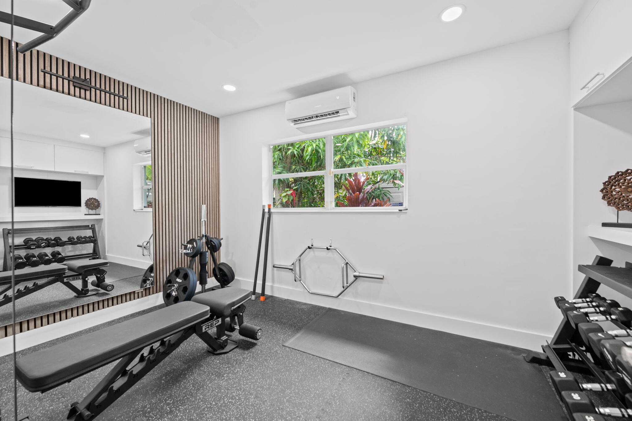1627 NE 17TH, Fort Lauderdale FL 33305