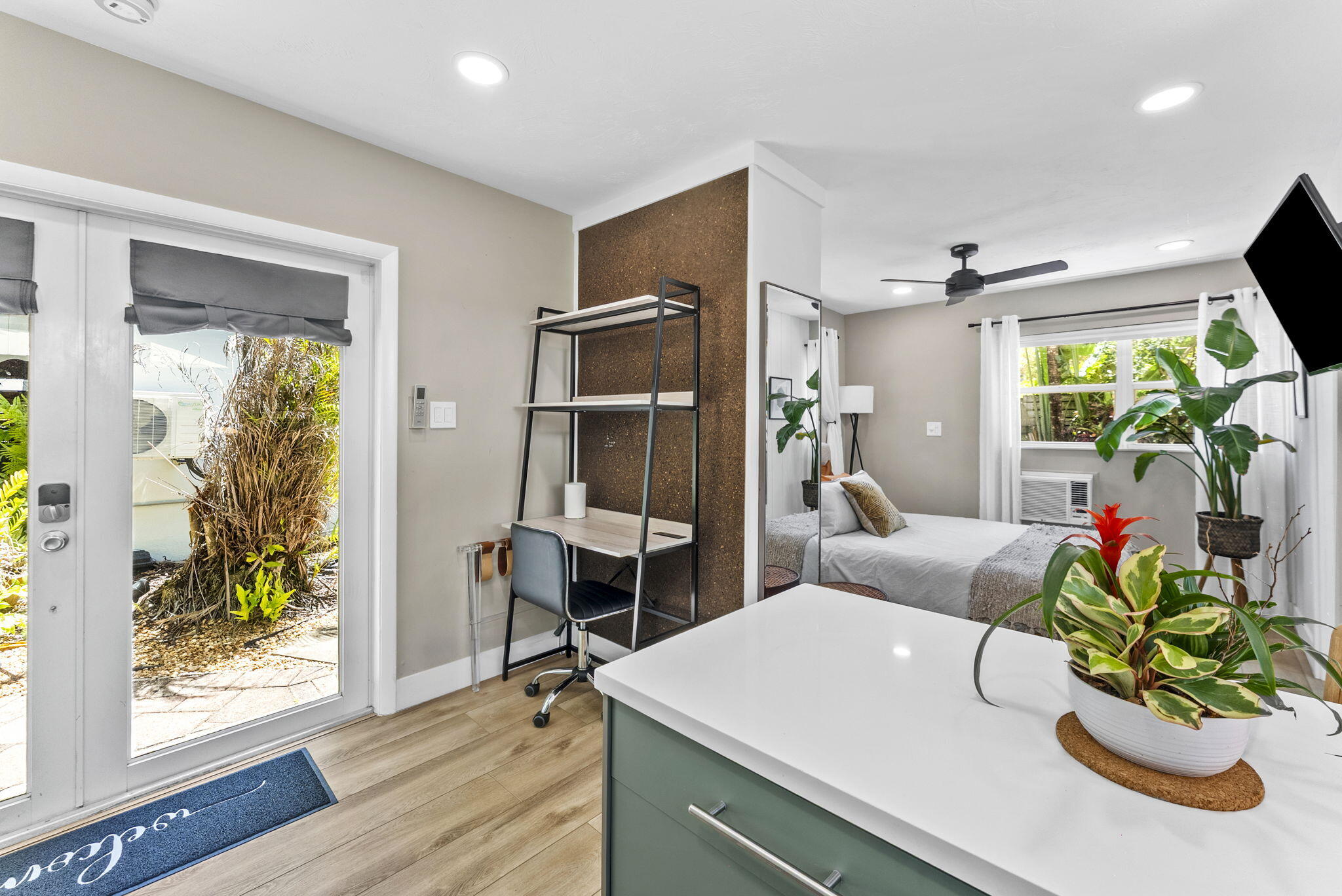 1627 NE 17TH, Fort Lauderdale FL 33305