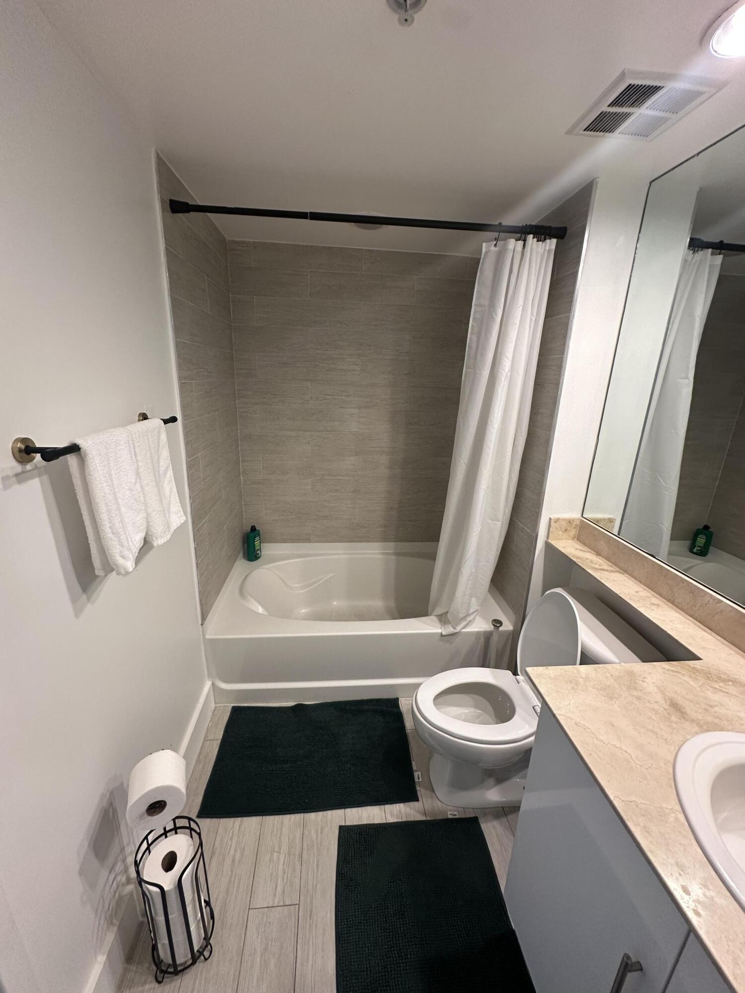325 S Biscayne #2617, Miami FL 33131