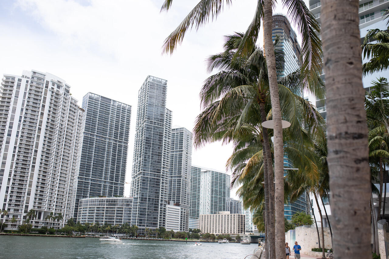 325 S Biscayne #2617, Miami FL 33131