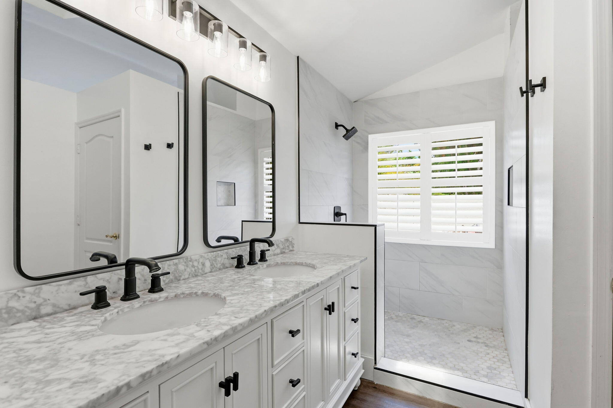 944 Dickens, West Palm Beach FL 33411