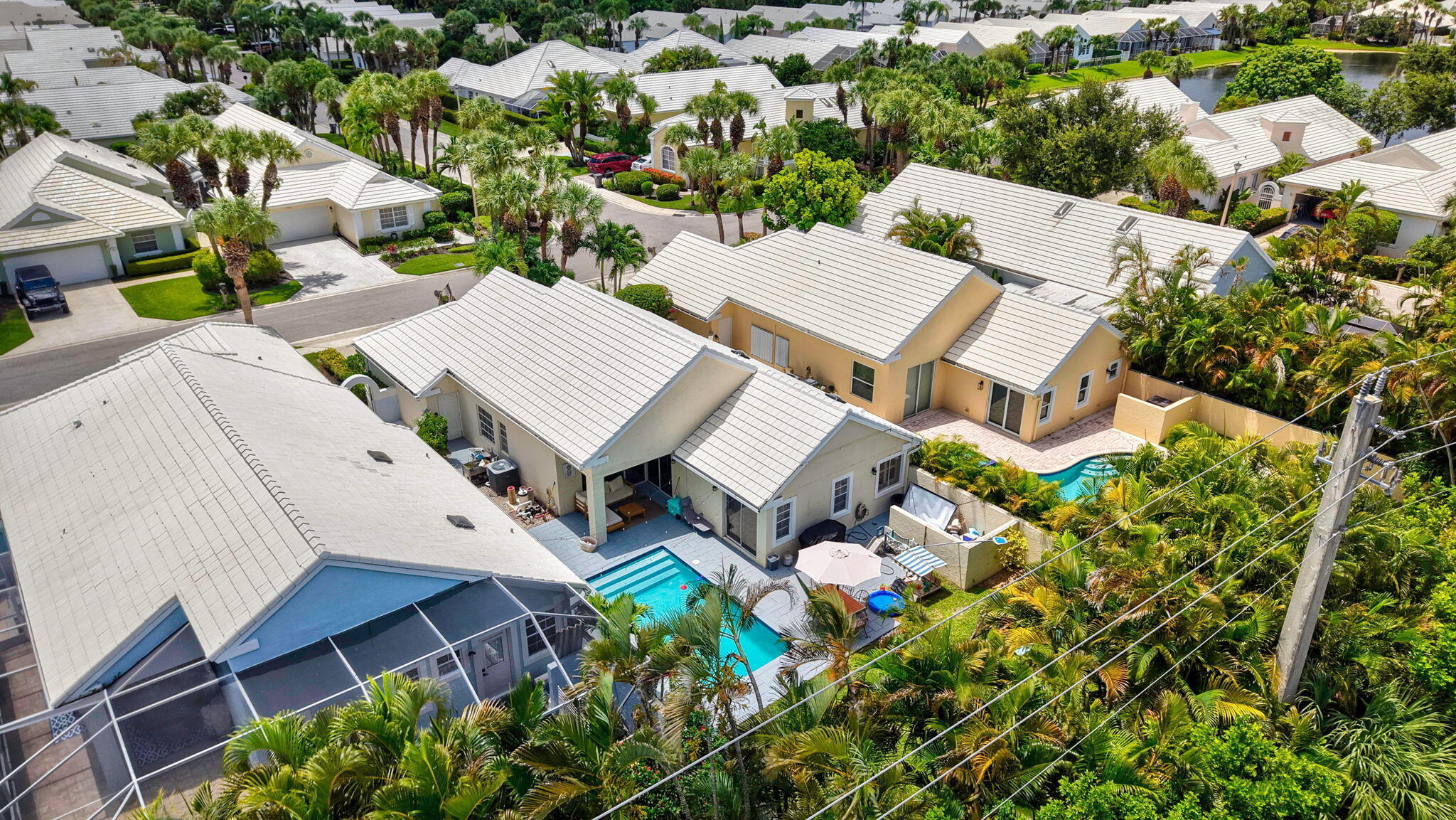 944 Dickens, West Palm Beach FL 33411
