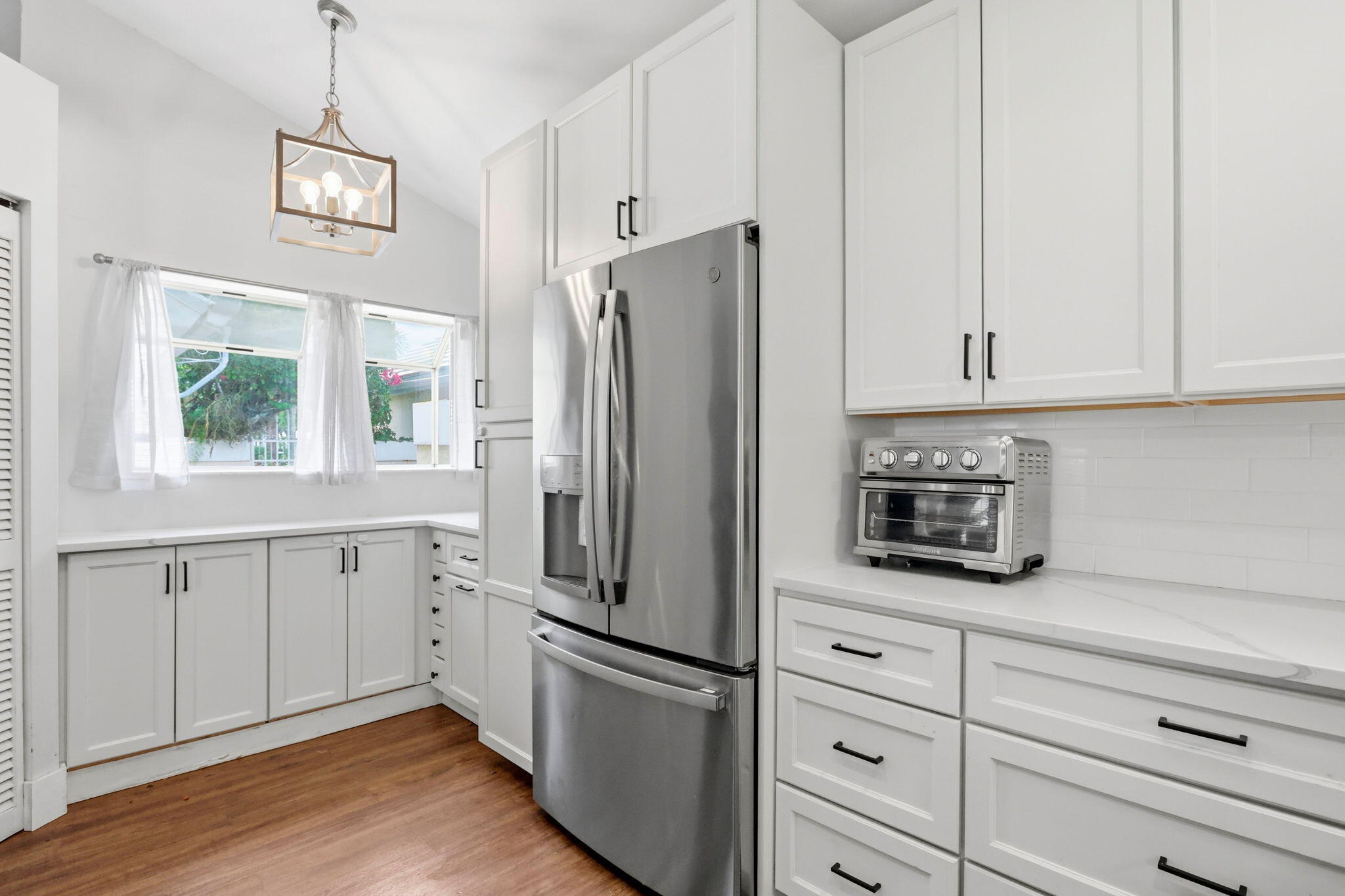 944 Dickens, West Palm Beach FL 33411